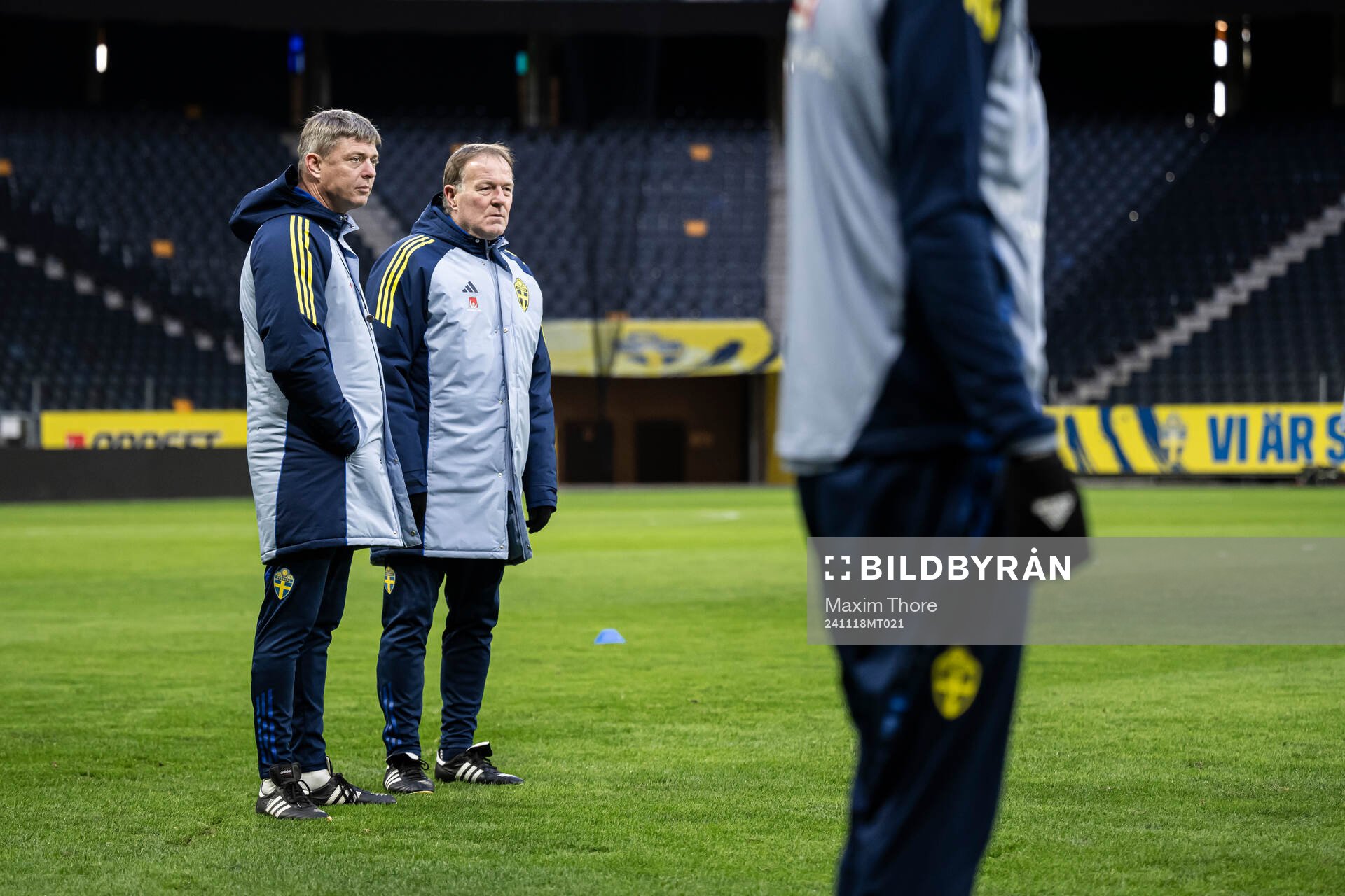 Head coach Jon Dahl Tomasson and assistant coach Remy
