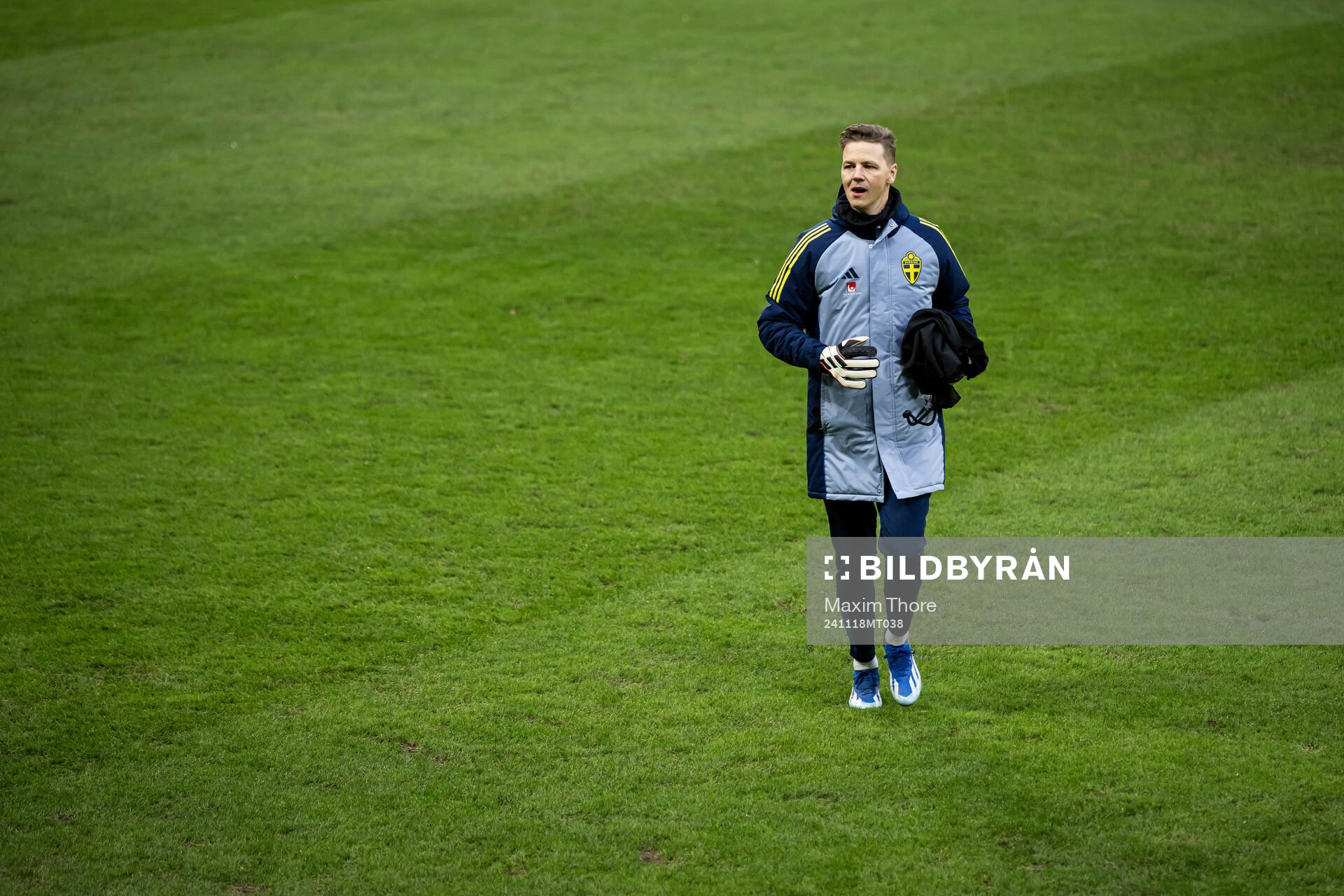 Goalkeeper coach Maths Elfvendal of the Swedish men's