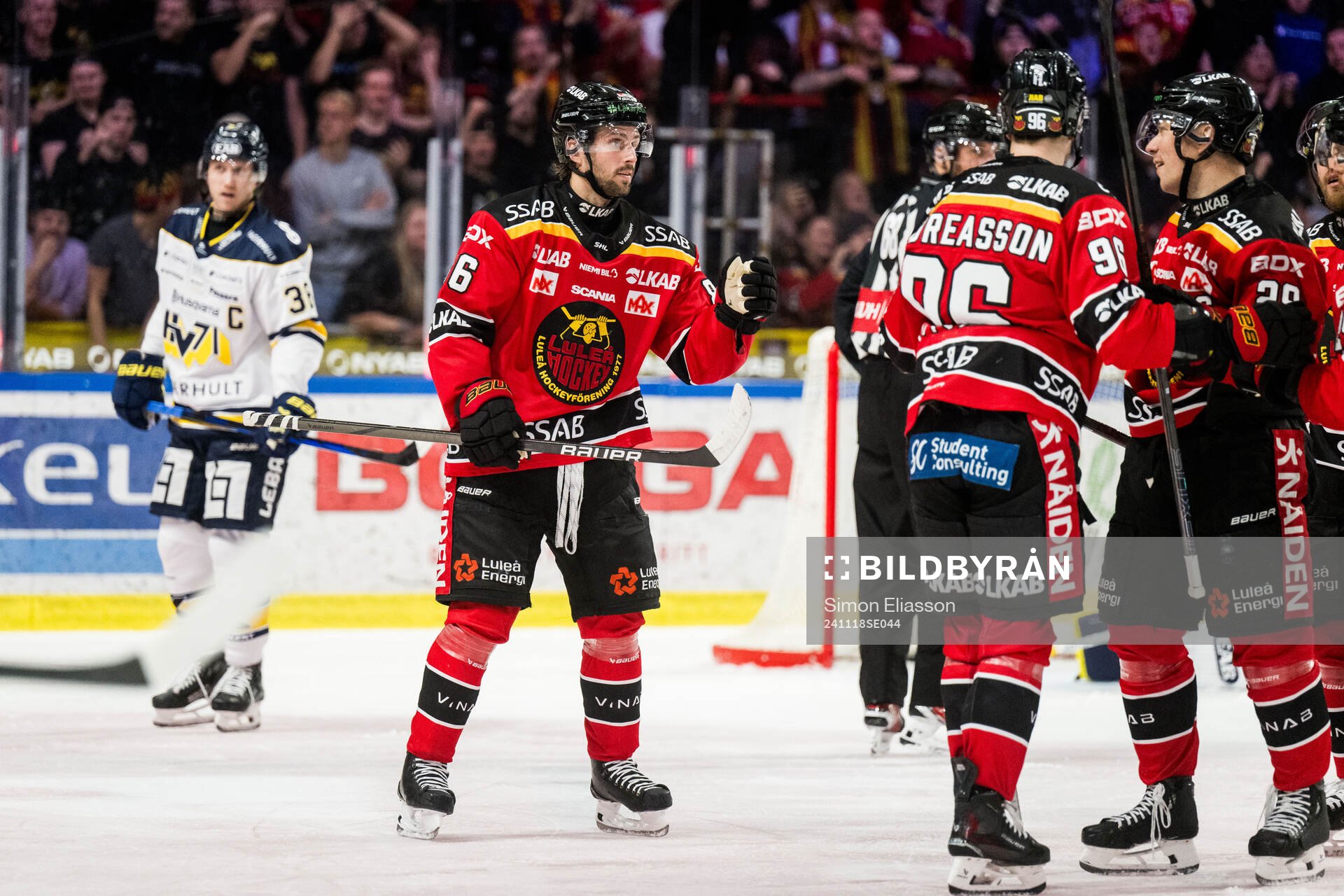 Luleås Mathias Bromé jublar