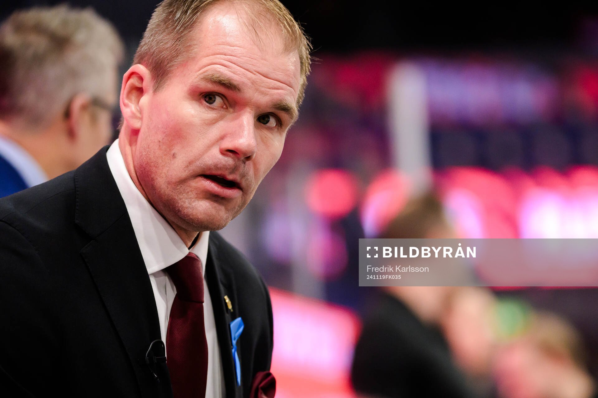 head coach Tomas Mitell of Färjestad