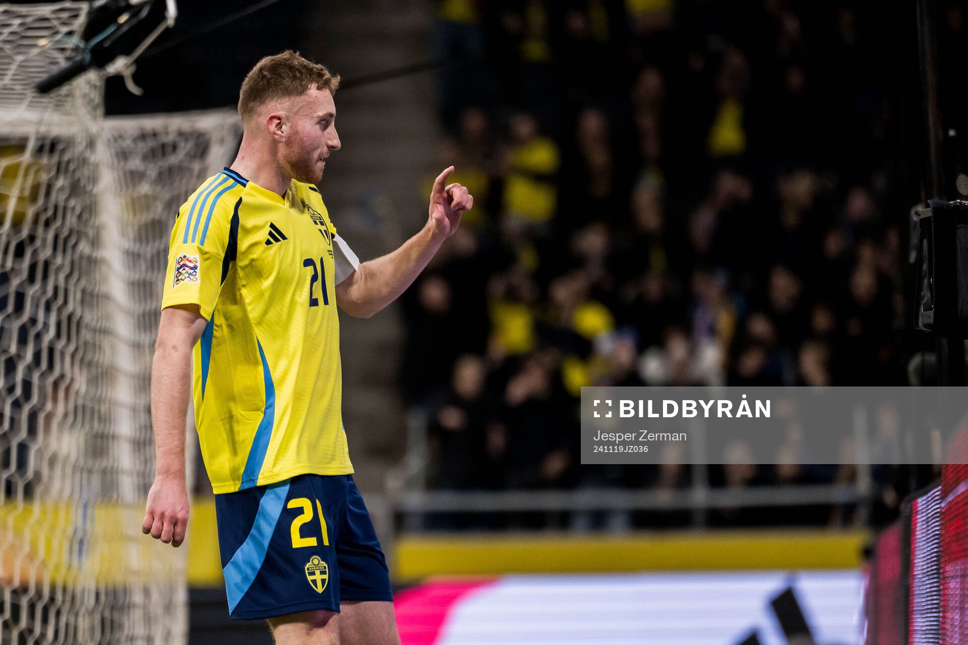 Dejan Kulusevski of Sweden celebrates