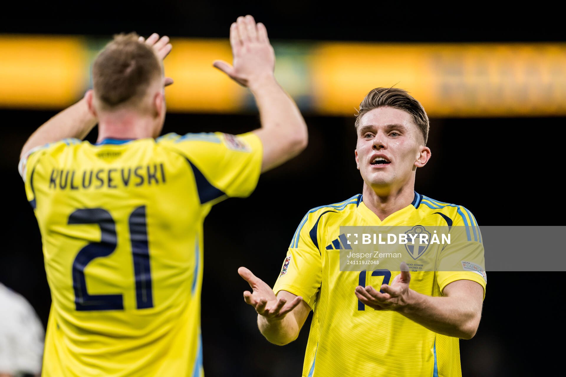 Viktor Gyökeres of Sweden celebrates with Dejan Kulusevski