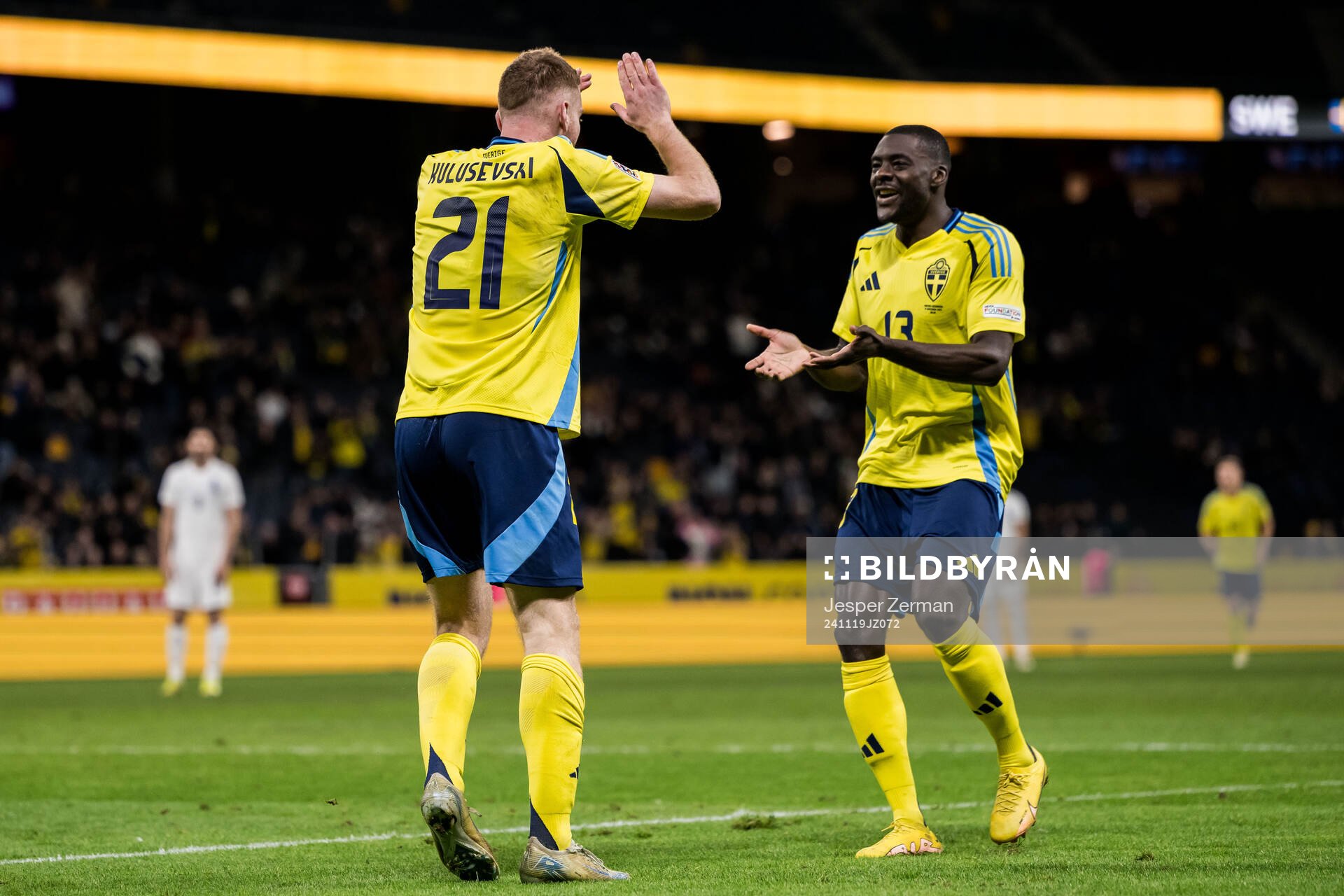 Dejan Kulusevski of Sweden celebrates with Ken Sema after 4-0 during the Nations League football match between Sweden and Azerbaijan on November 19, 2024 in Stockholm.