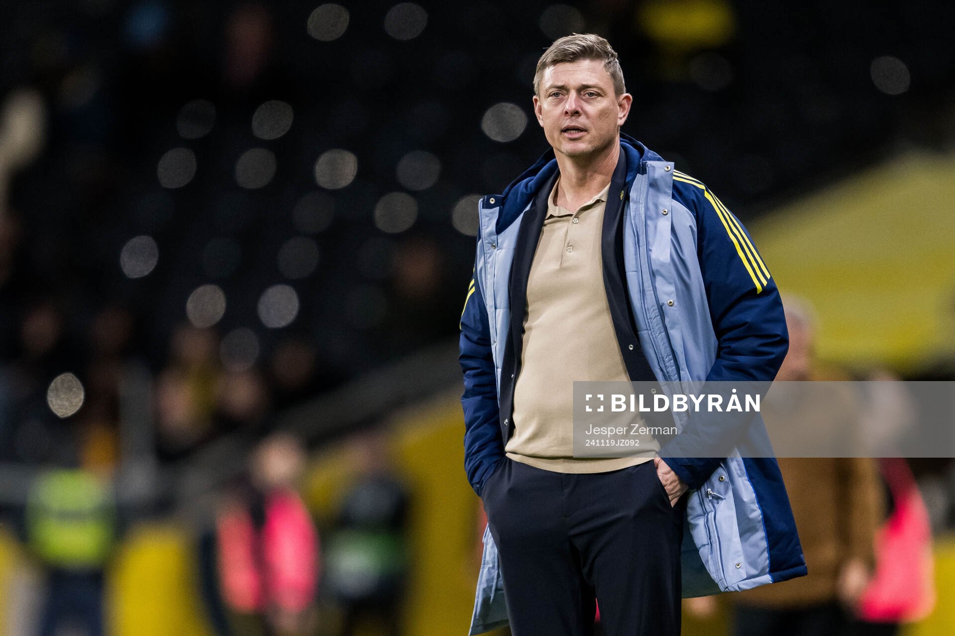 Head coach Jon Dahl Tomasson of Sweden