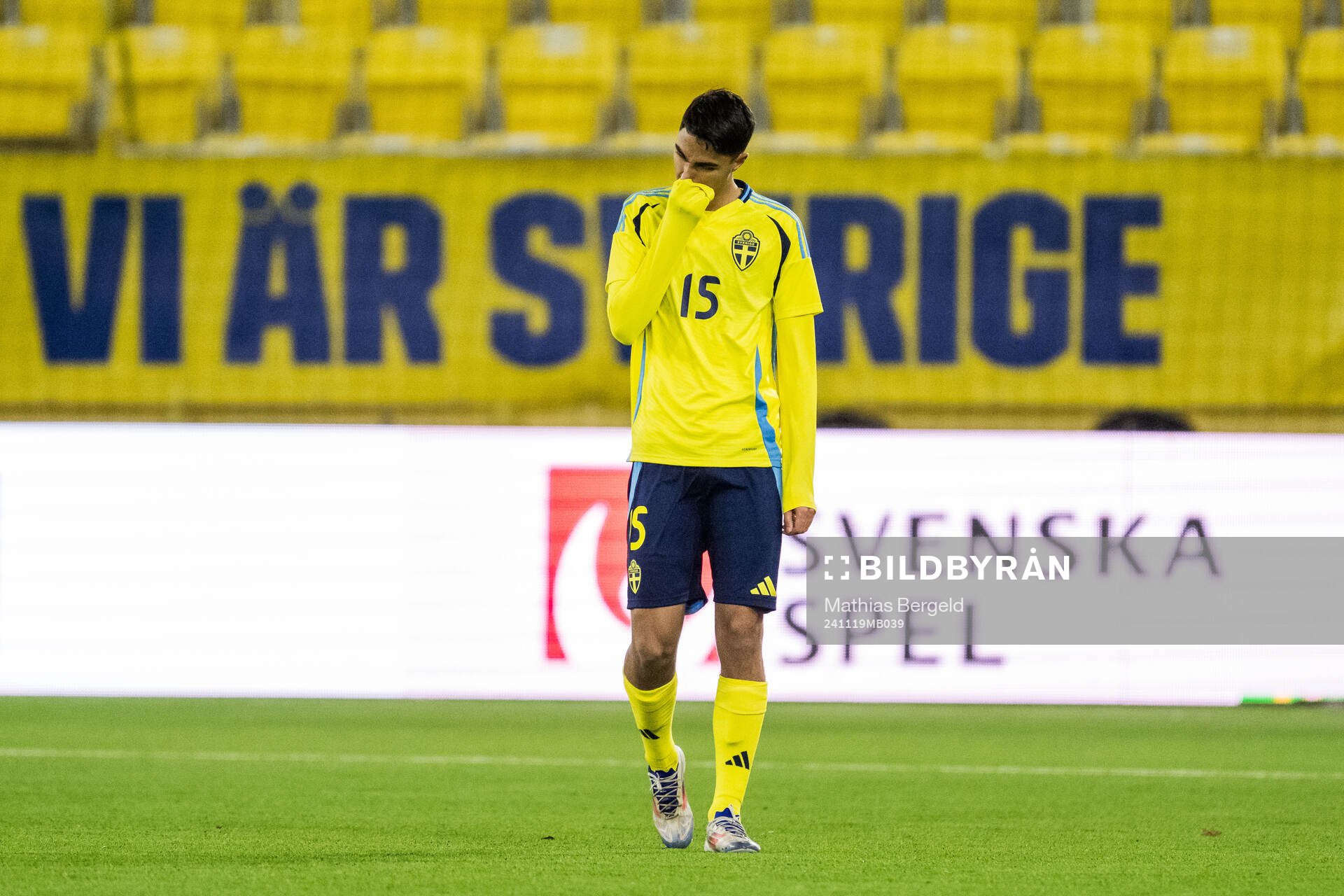 Jimi Dos Reis Nikko of Sweden looks dejected