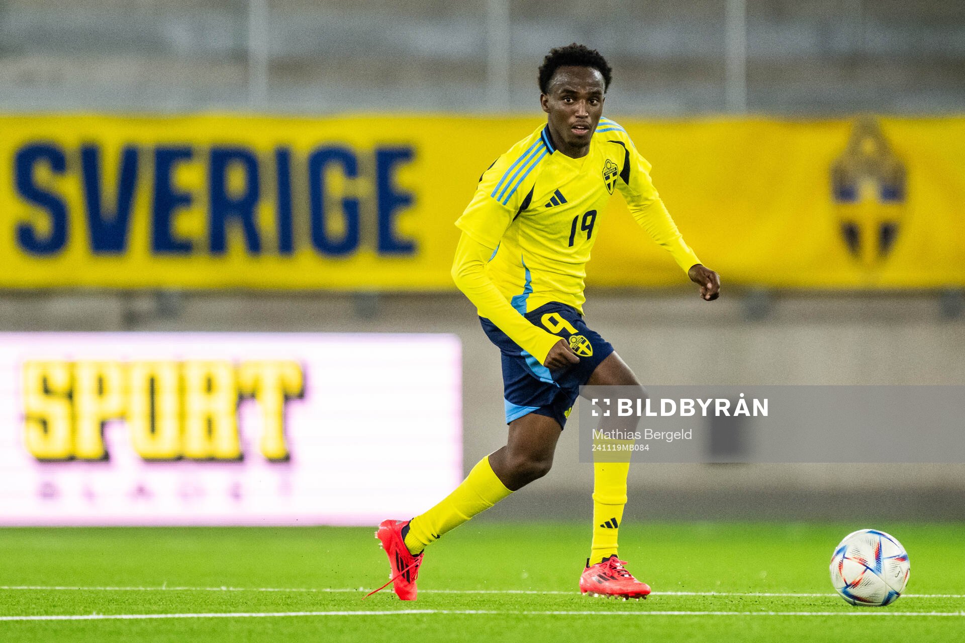 Nuurdin Ali Mohudin of Sweden during the under-19 Euro Qualifier football match between Sweden and Norway on November 19, 2024 in Borås. 