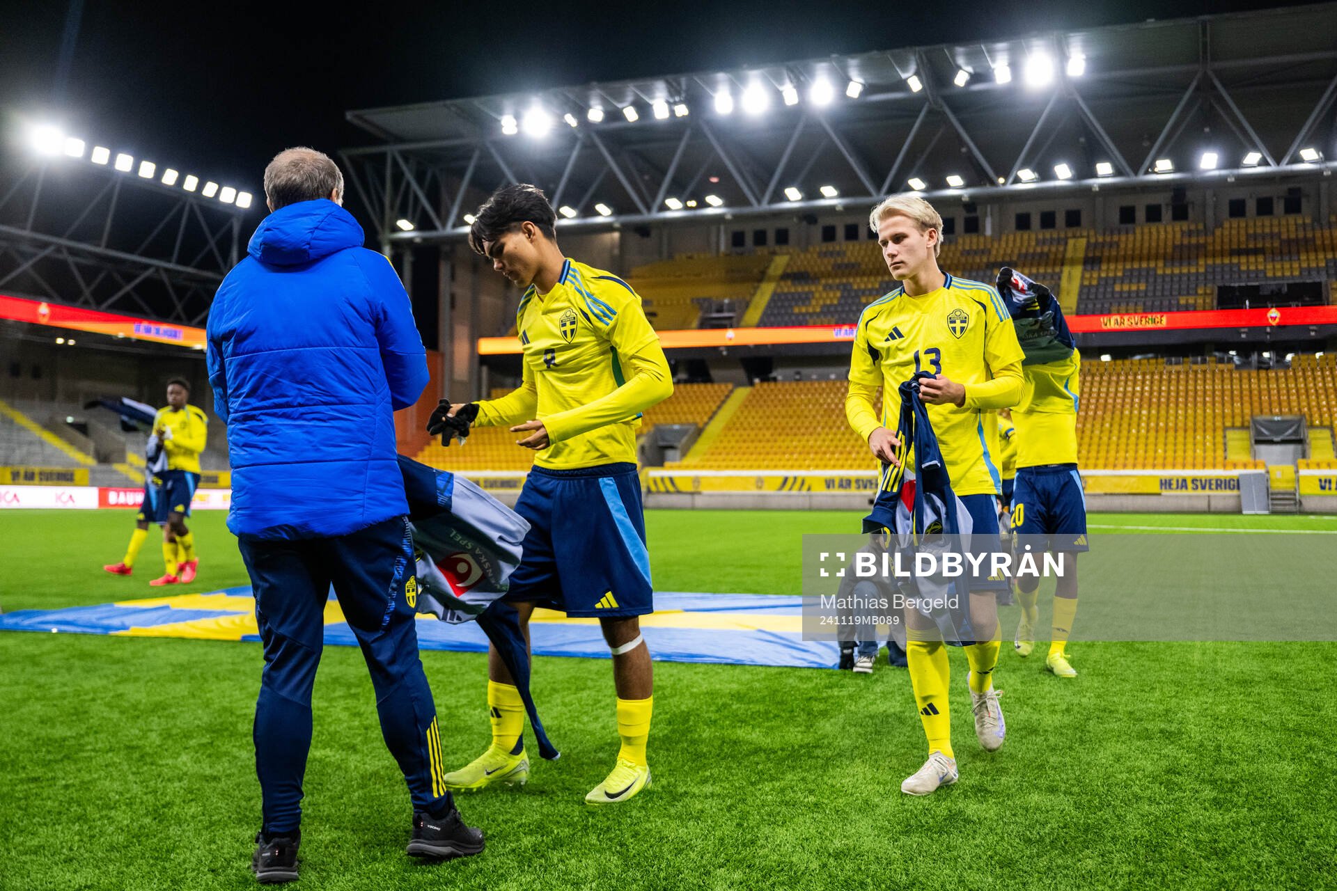 Noel Sernelius and Harry Hilvenius of Sweden ahead of the under-19 Euro Qualifier football match between Sweden and Norway on November 19, 2024 in Borås.