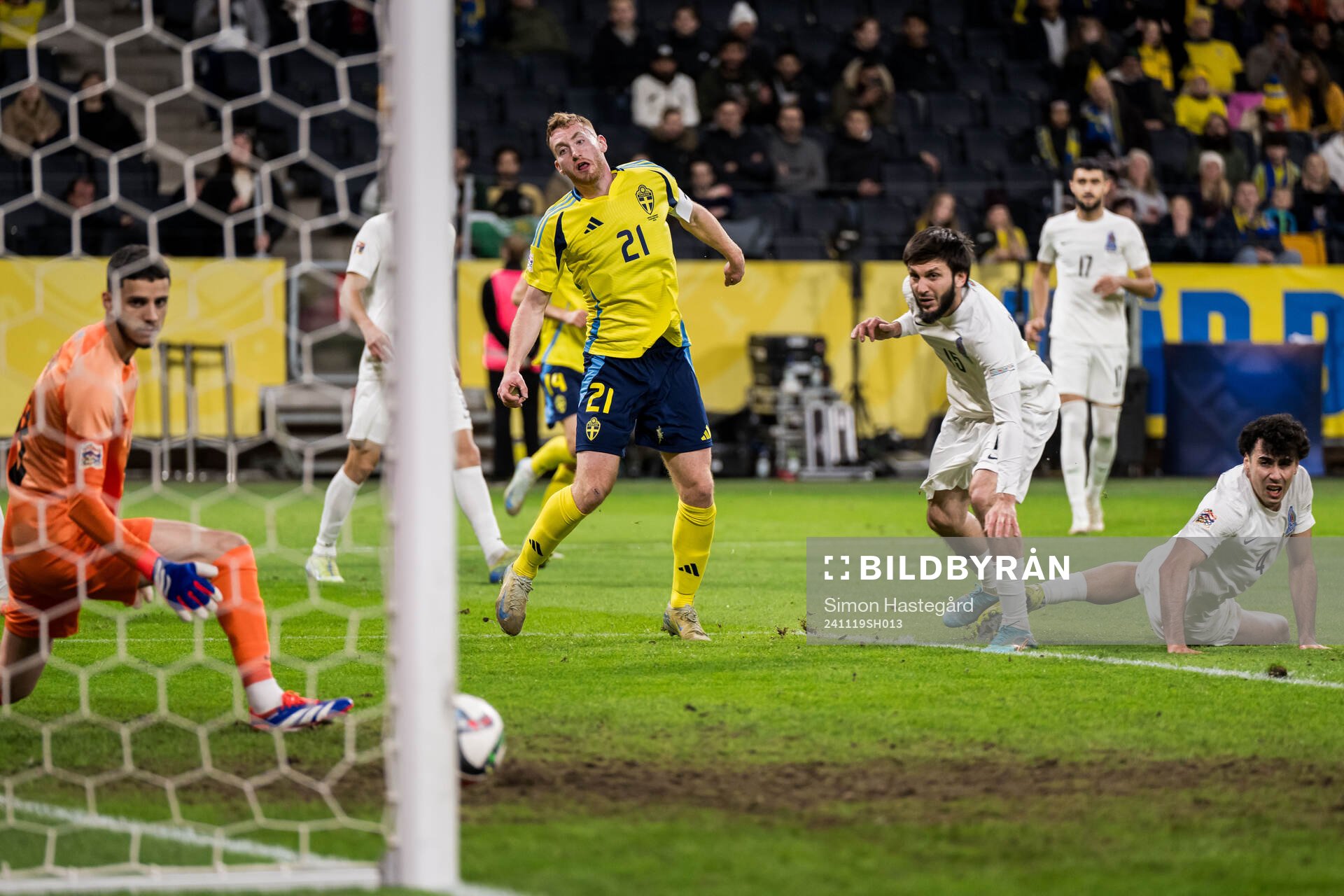 Dejan Kulusevski of Sweden scores 1-0