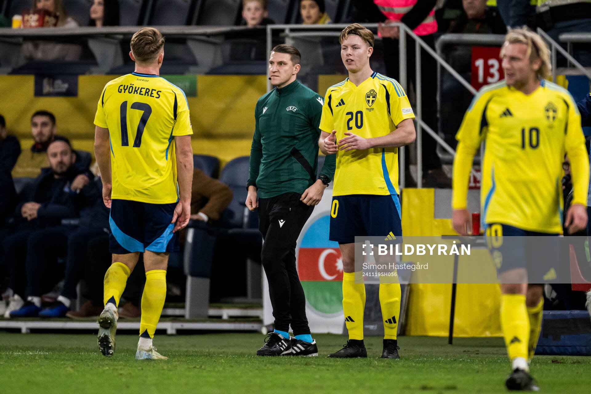 Viktor Gyökeres and Nils Zätterström of Sweden