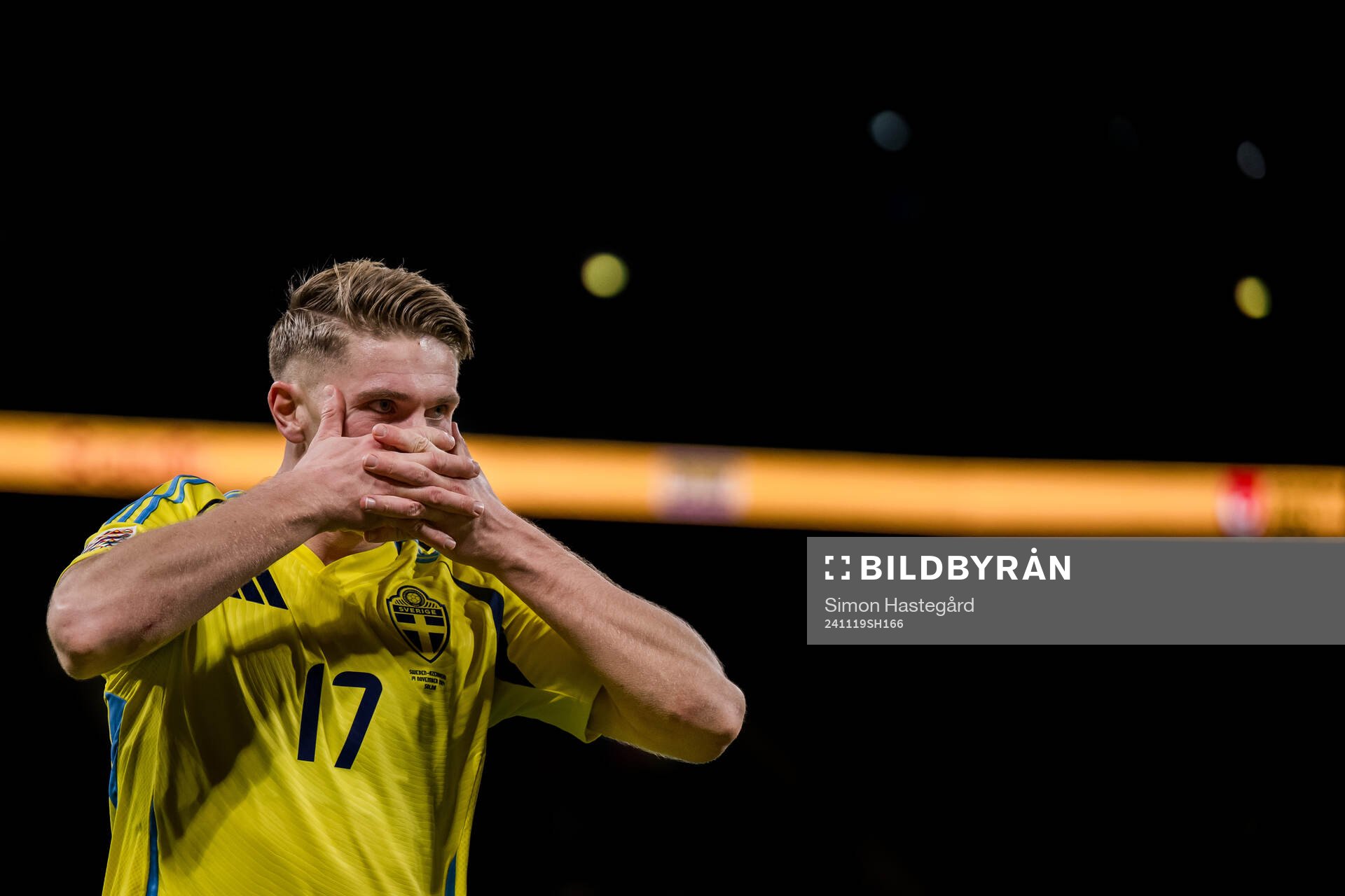 Viktor Gyökeres of Sweden celebrate the 5-0 goal