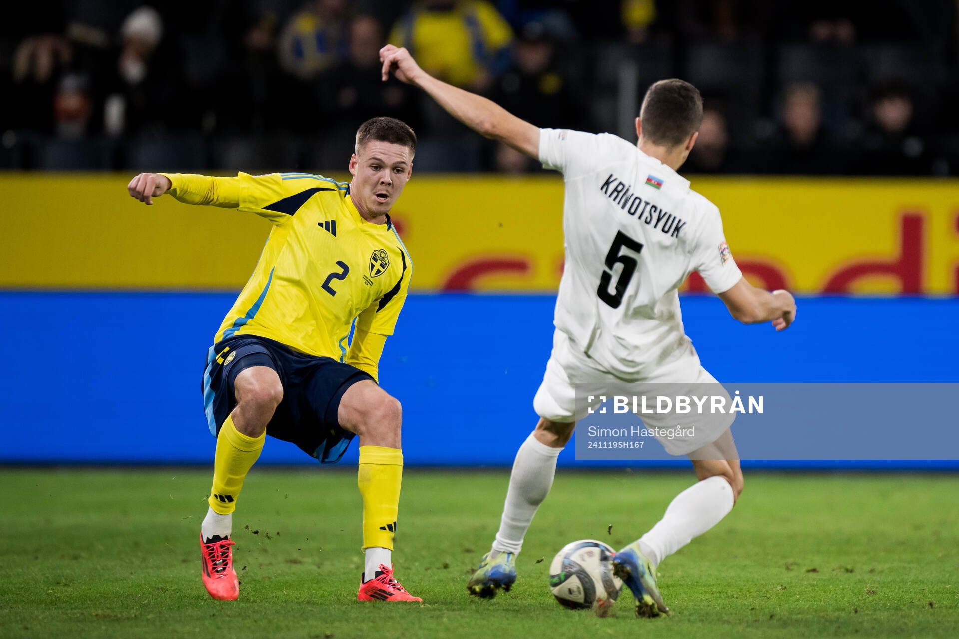 Emil Holm of Sweden and Joshgun Diniyev of Azerbaijan