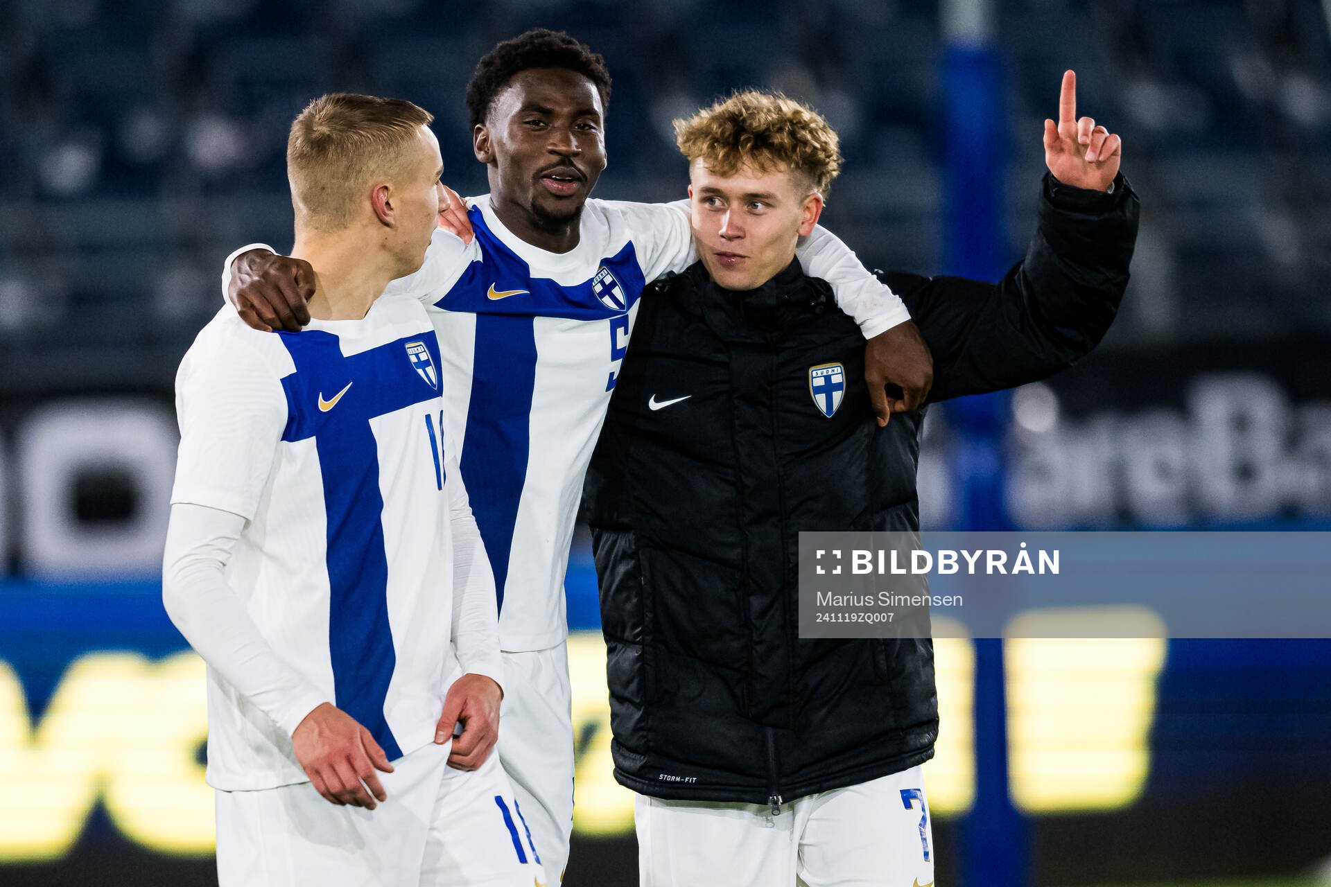 Topi Keskinen, Tony Miettinen and Naatan Skyttä of Finland celebrates after the UEFA European Under-21 Qualifier playoff football match between Norway and Finland on November 19, 2024 in Stavanger.
