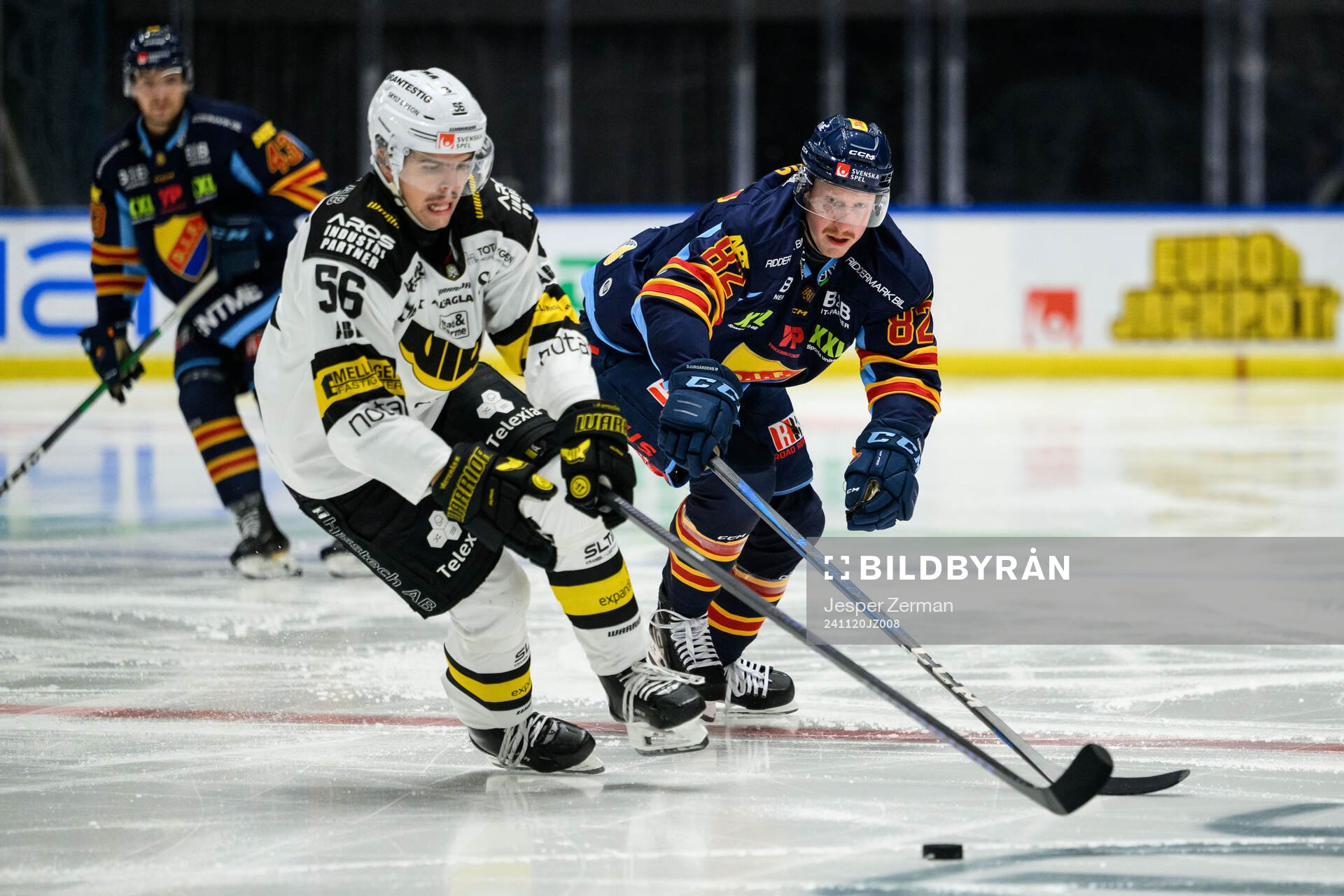 Västerås Albert Lyckåsen och Djurgårdens Colby Sissons