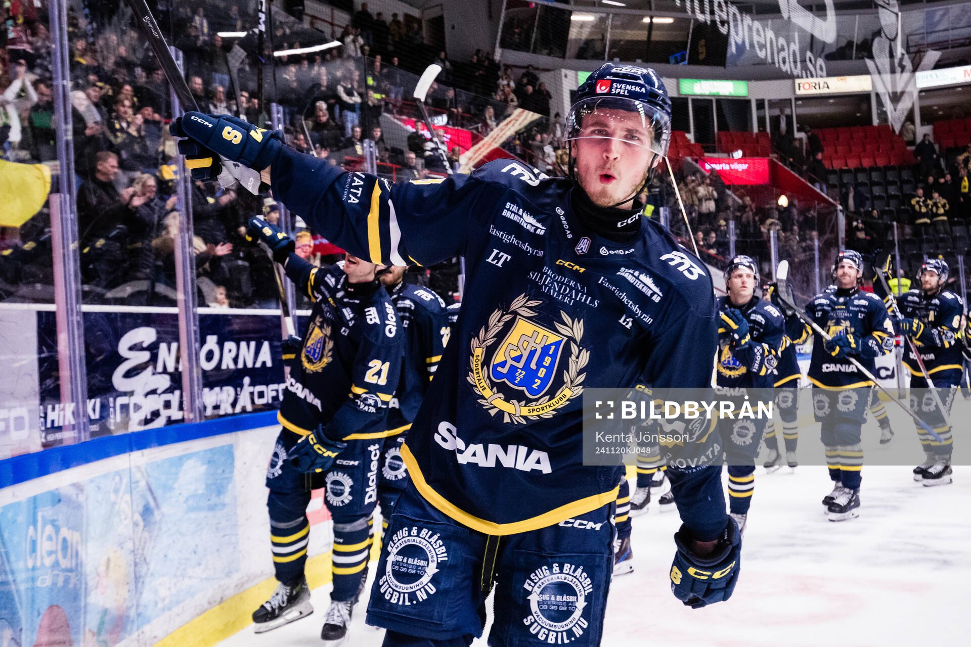 Södertäljes William Wiå jublar