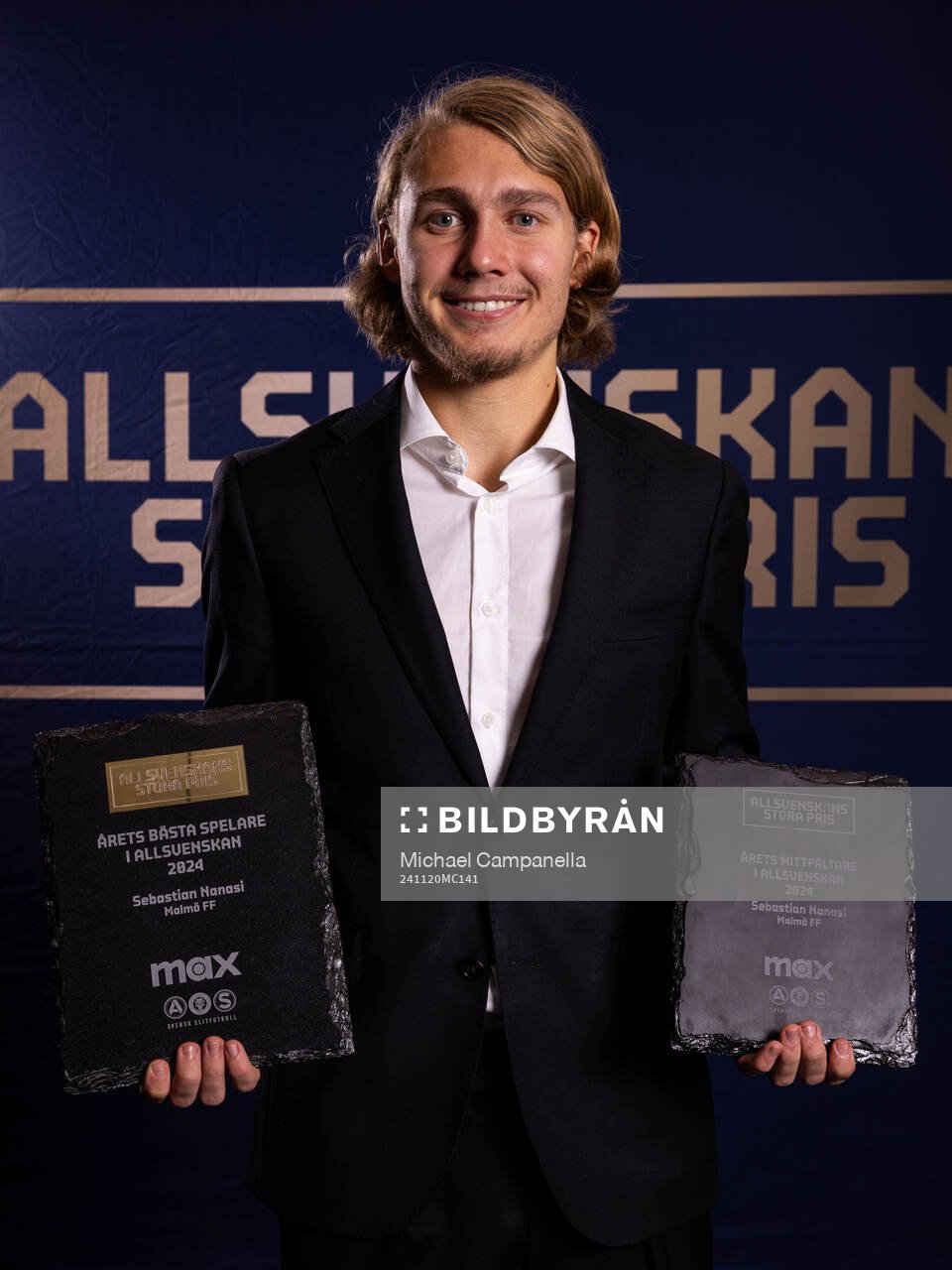 Malmös Sebastian Nanasi tilldelas priset för årets bästa spelare och årets mittfältare under Allsvenskans Stora Pris den 20 november 2024 i Stockholm.