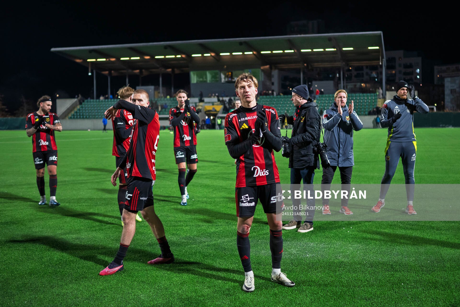 Östersunds spelare jublar