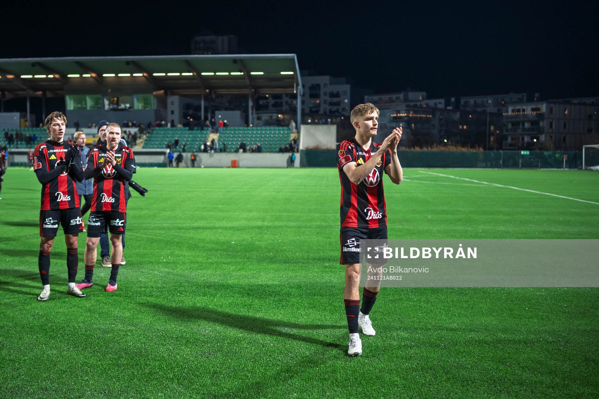 Östersunds spelare jublar
