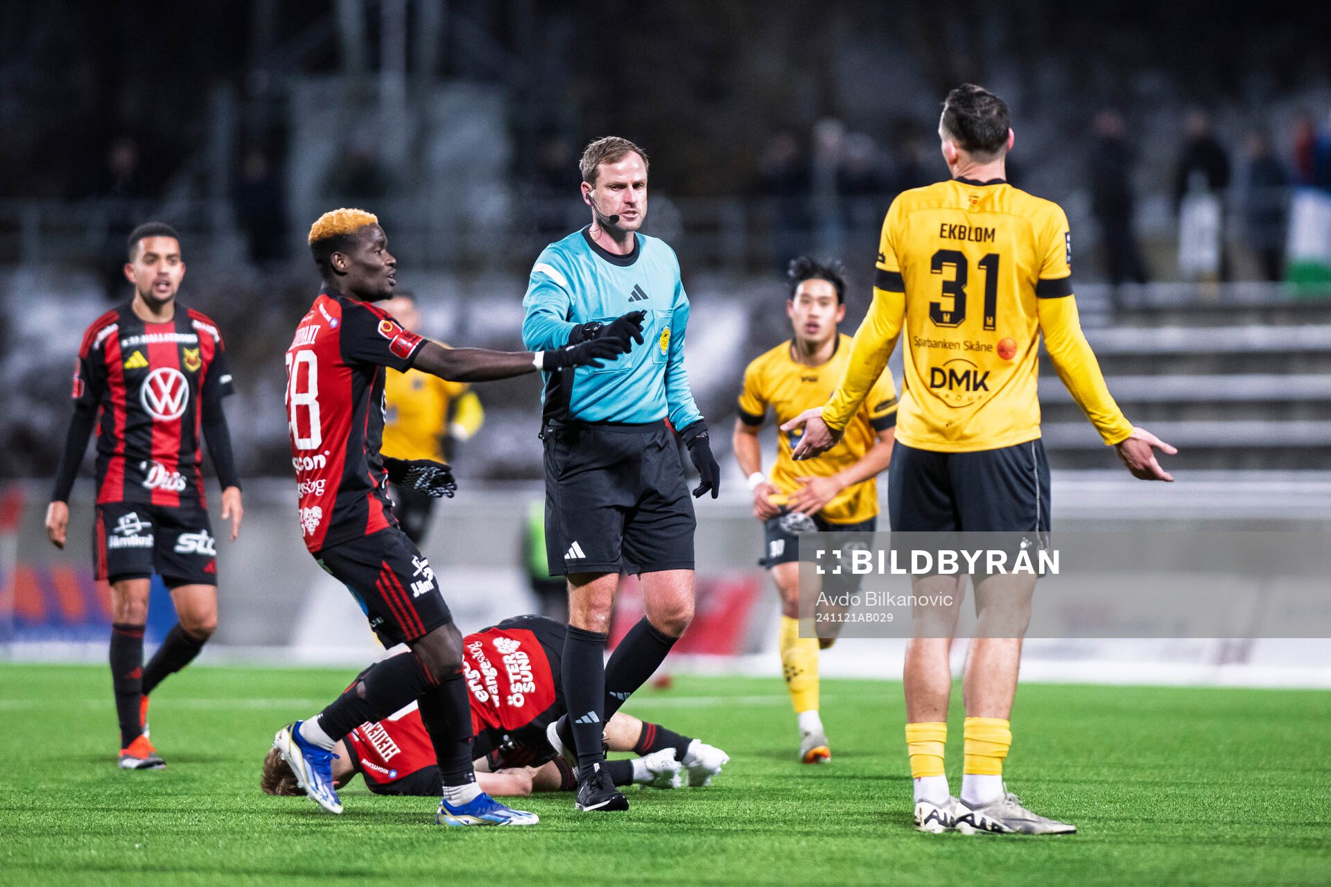 Bråk mellan Lunds BKs Viktor Ekblom och  Östersunds