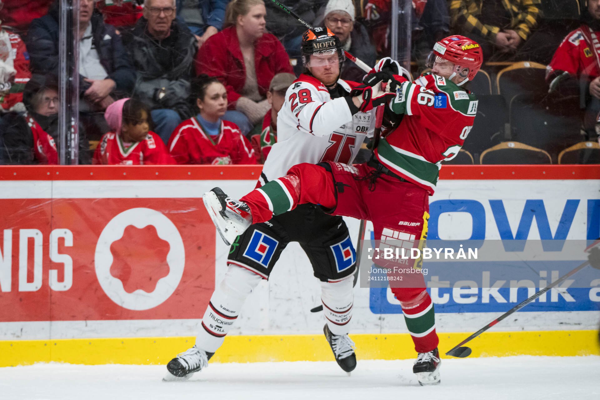 Modos Sebastian Ohlsson och Örebros Linus Arnesson