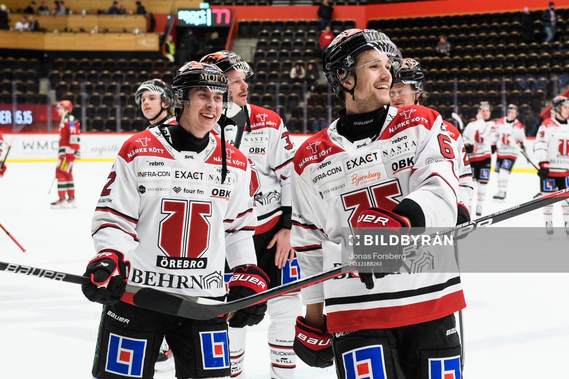 Örebros Filip Berglund jublar