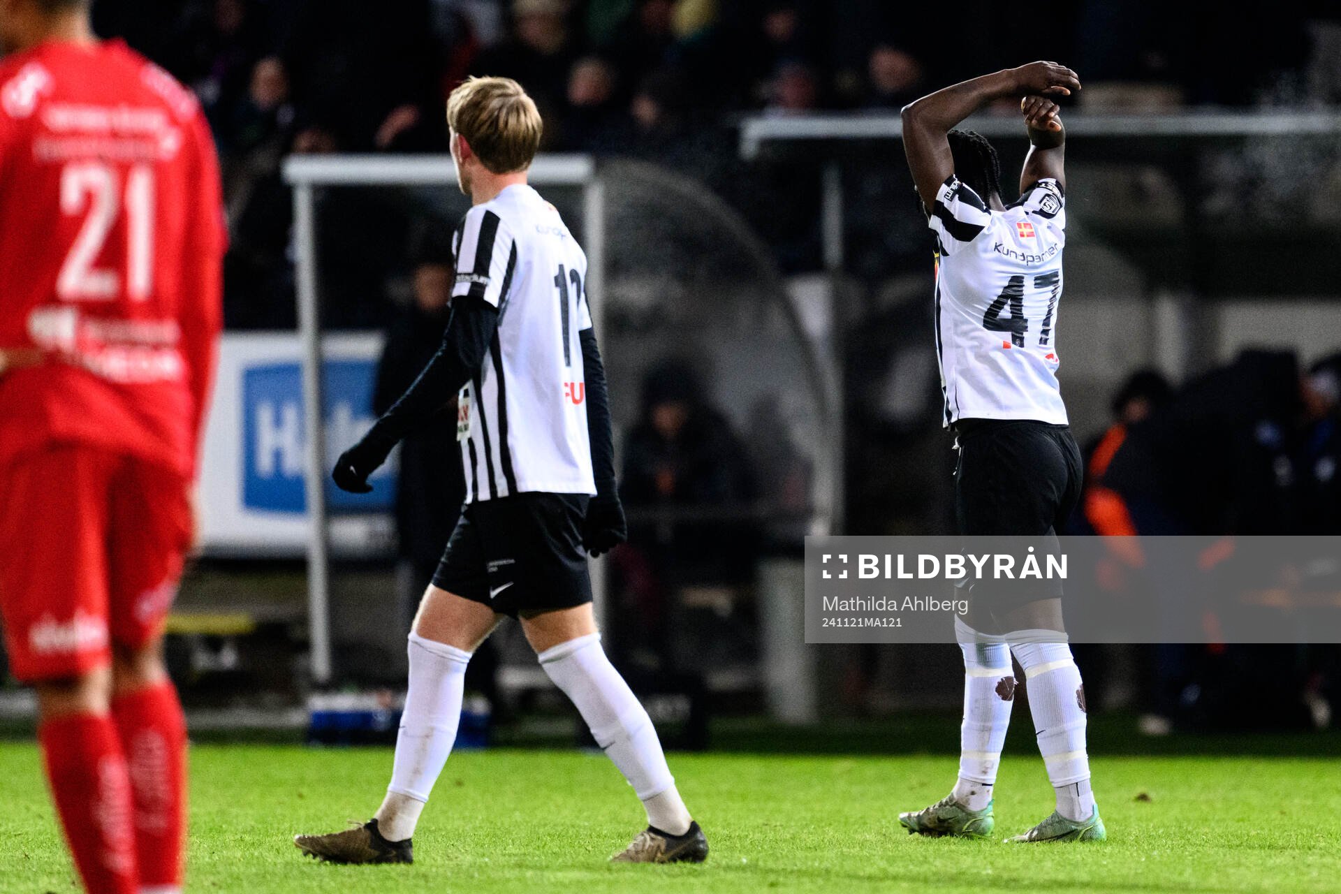 Landskronas Kofi Asare jublar