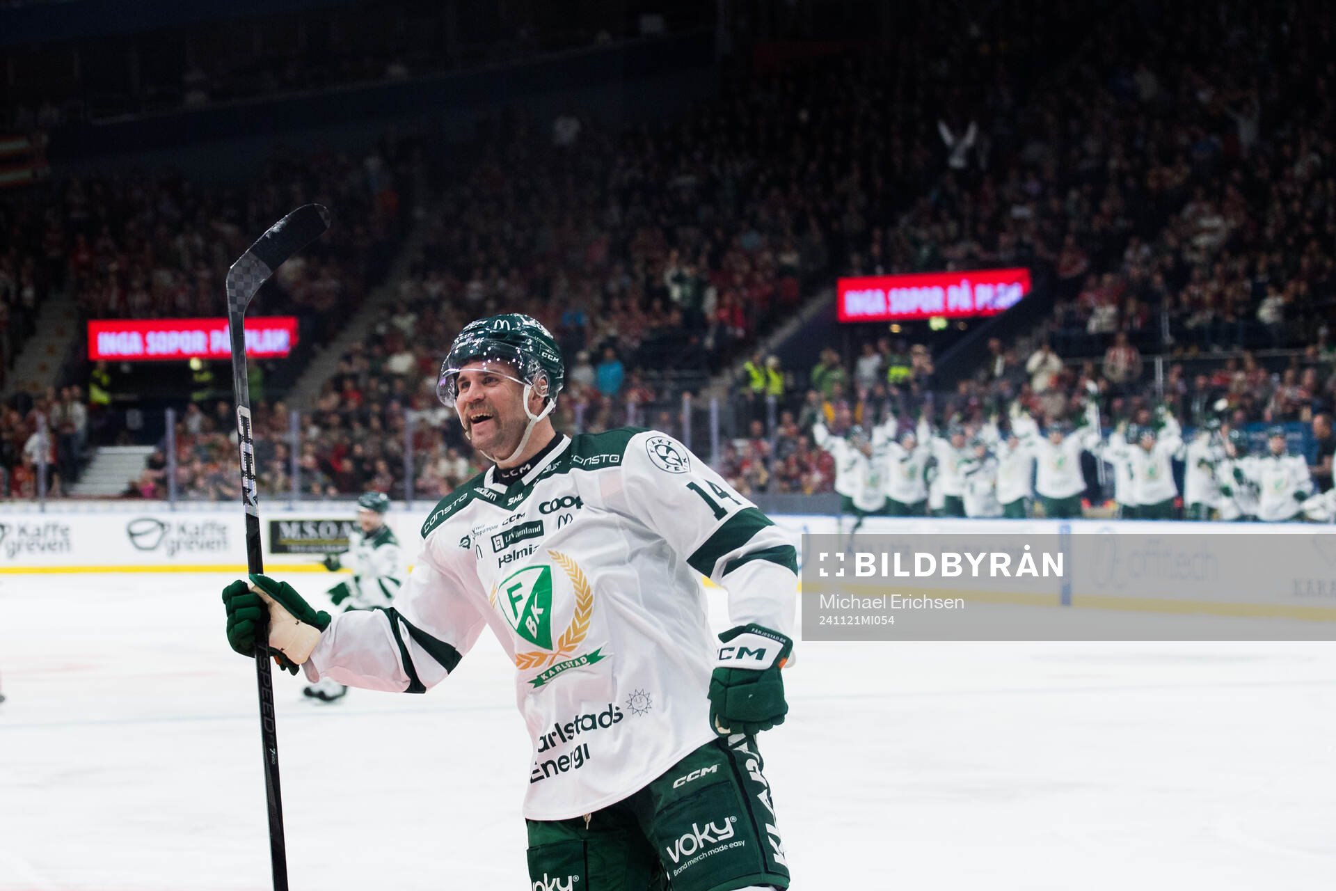Färjestads Henrik Björklund jublar