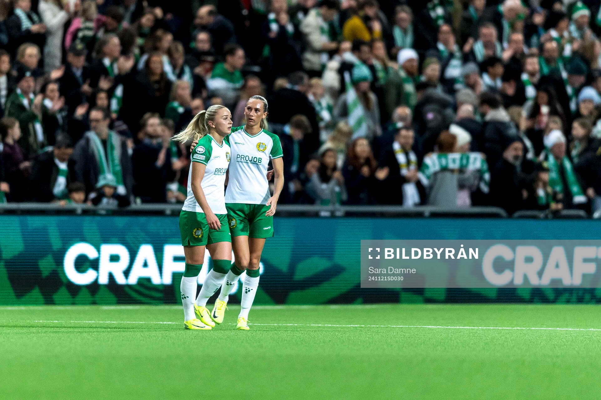 Anna Jøsendal and Ellen Wangerheim of Hammarby look