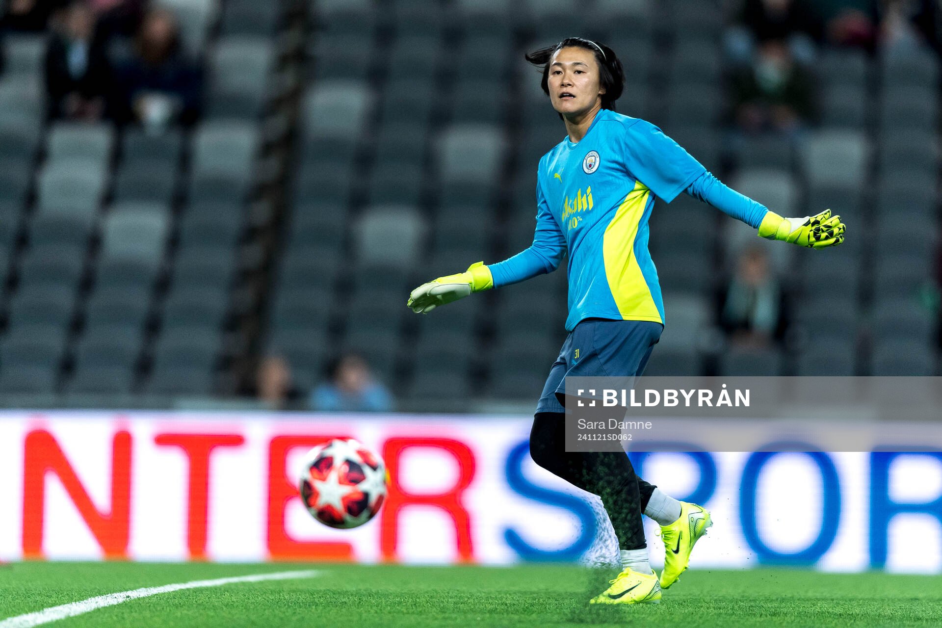 Goalkeeper Ayaka Yamashita of Manchester City