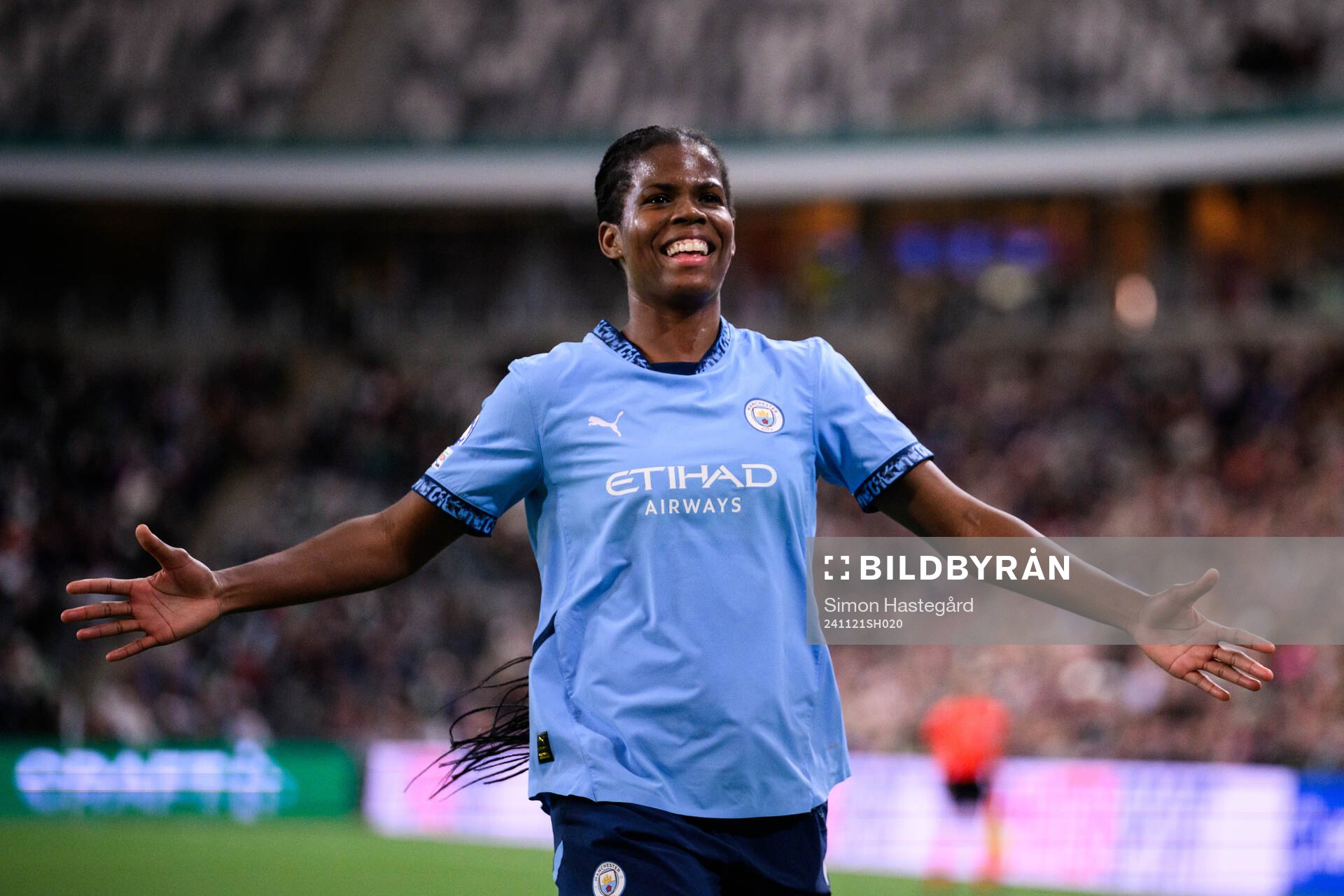 Khadija Shaw of Manchester City celebrates