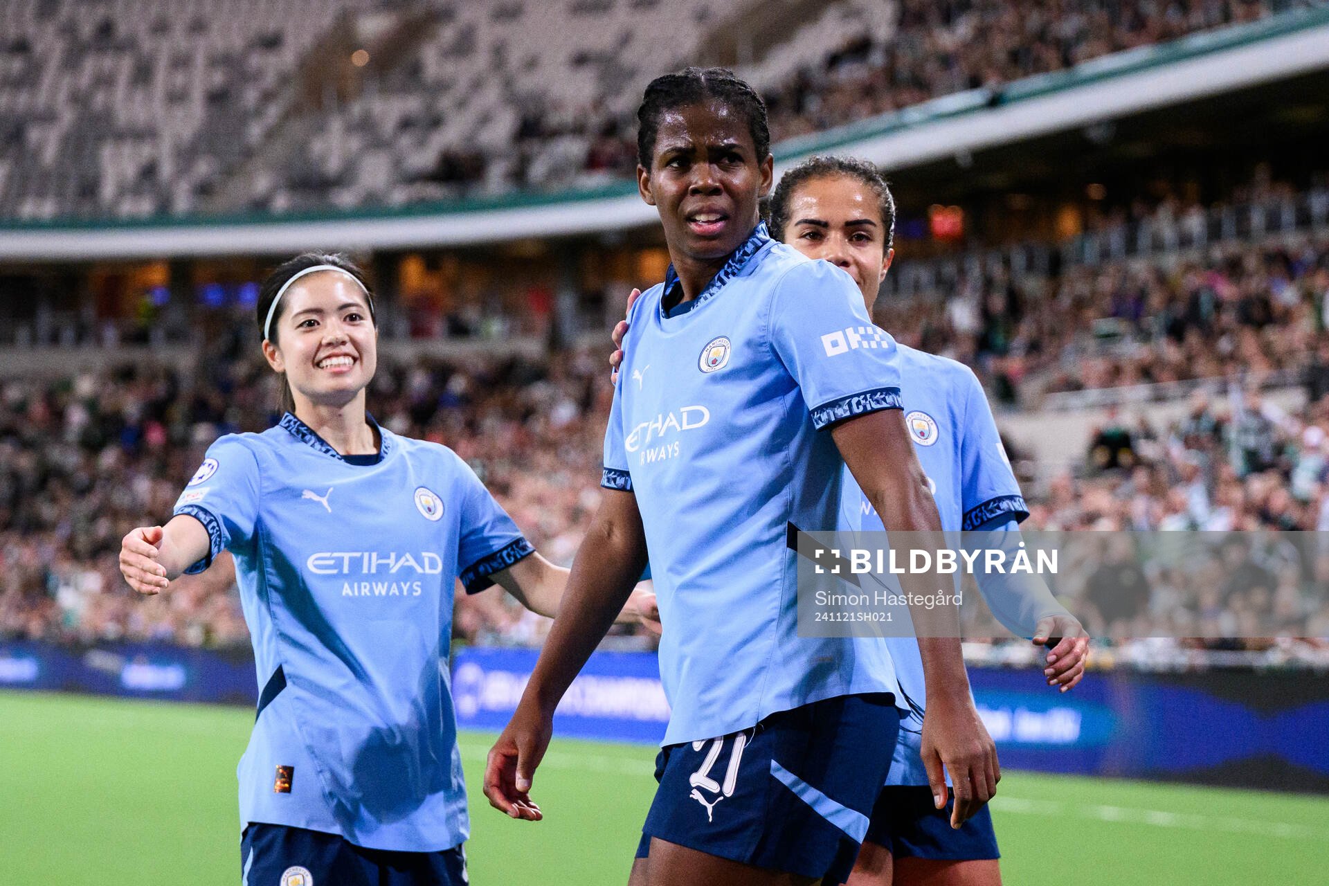 Khadija Shaw of Manchester City celebrates
