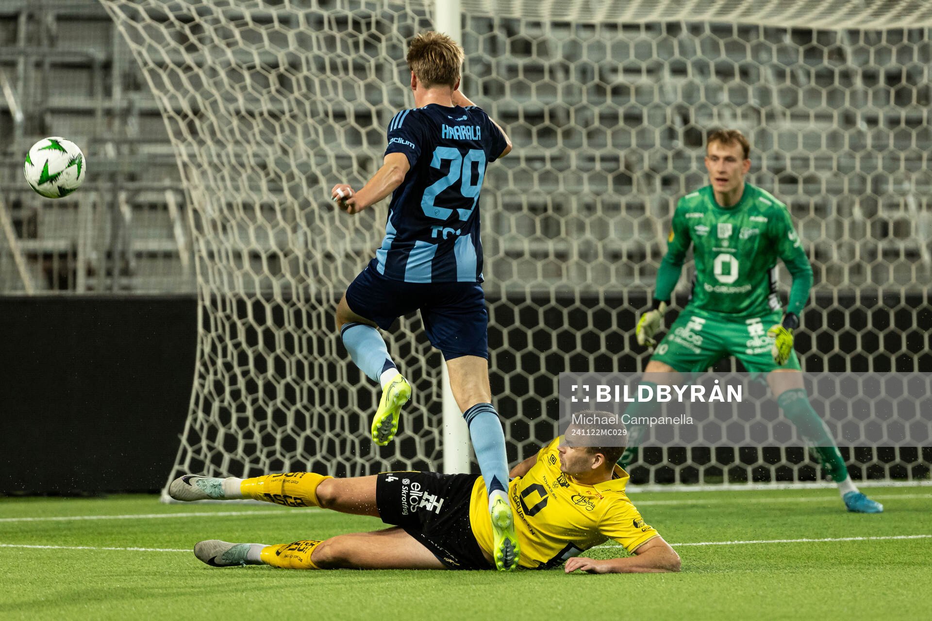 Djurgårdens Santeri Haarala och Elfsborgs Gustav Henriksson