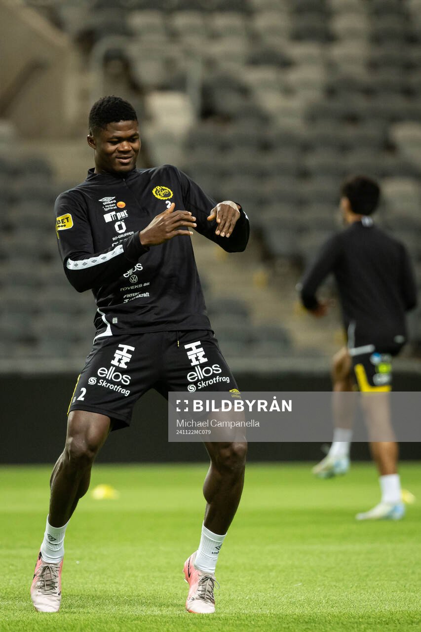 Elfsborgs Terry Yegbe innan en träningsmatch mellan