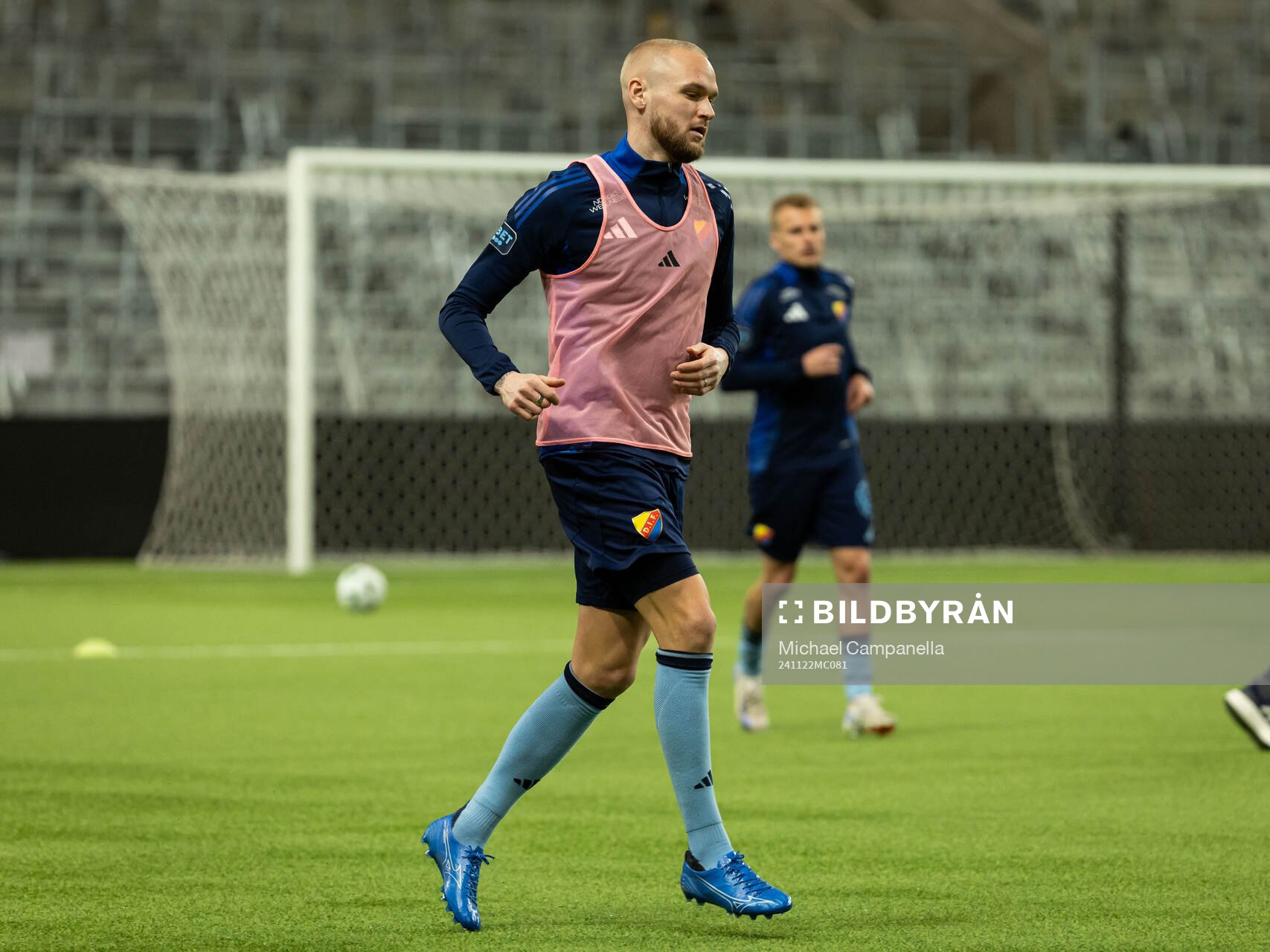 Djurgårdens Adam Ståhl innan en träningsmatch mellan