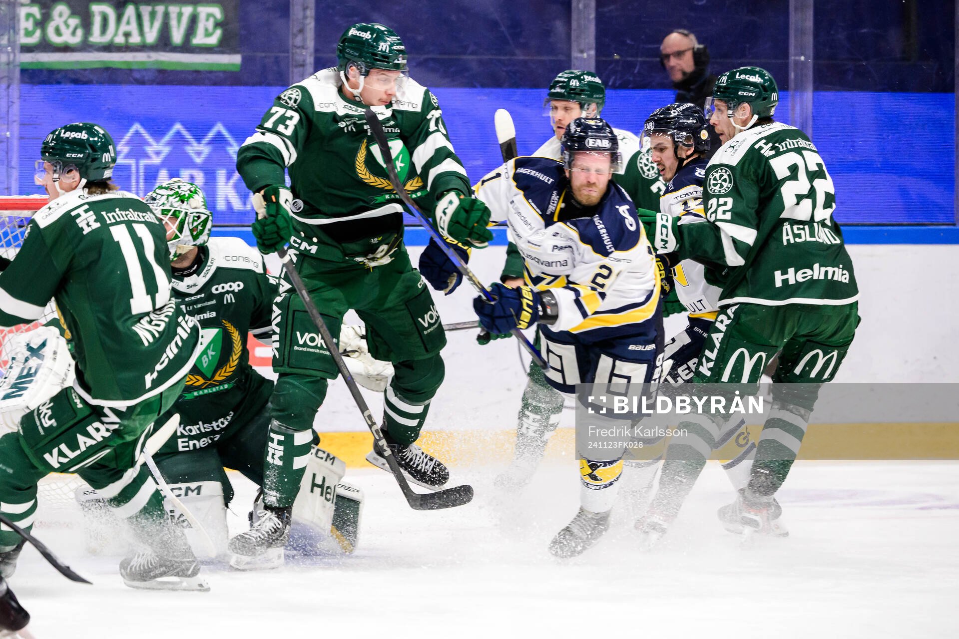 Färjestads Adam Ollas Mattsson och HV71s Mattias Tedenby