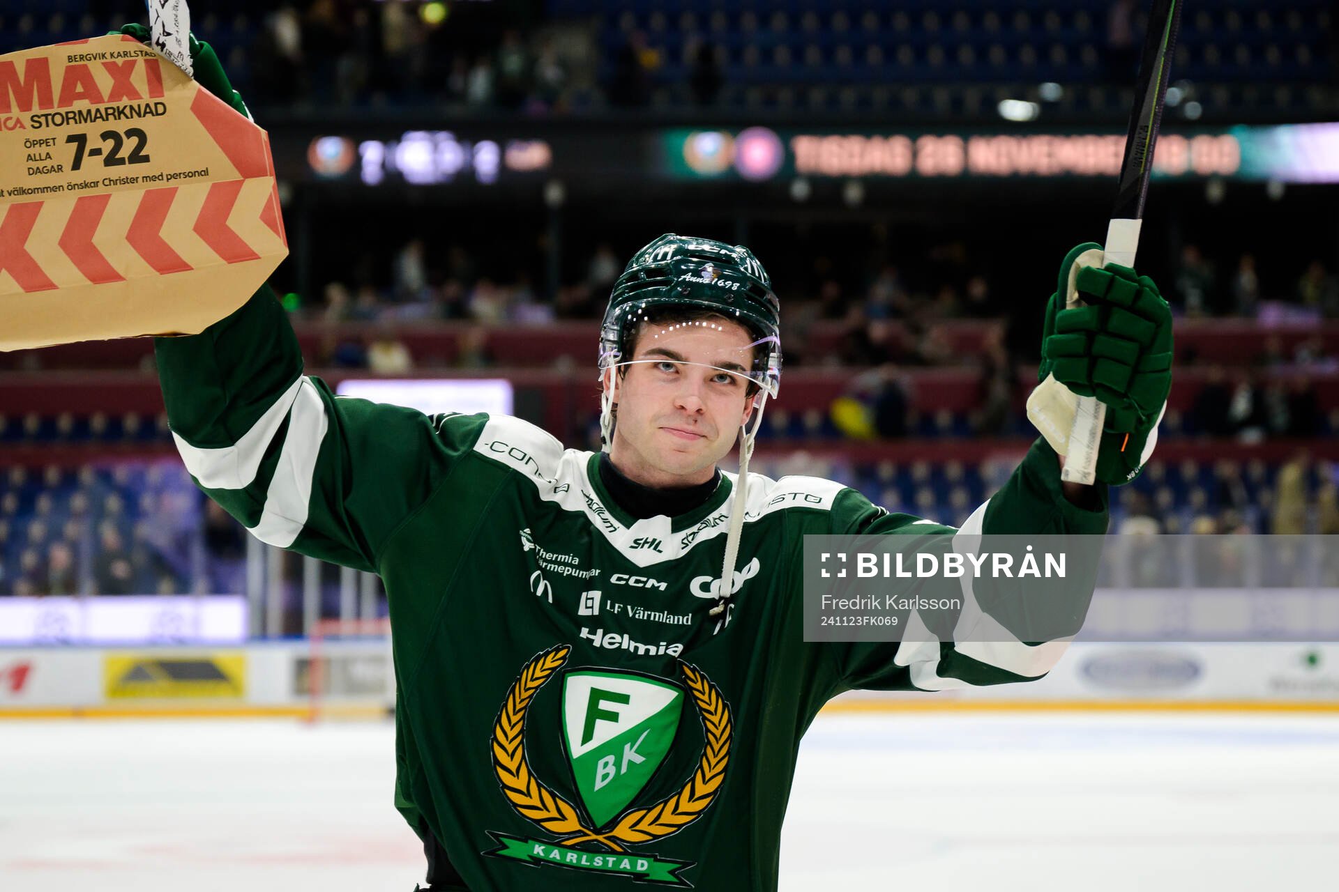 Färjestads Viktor Lodin jublar