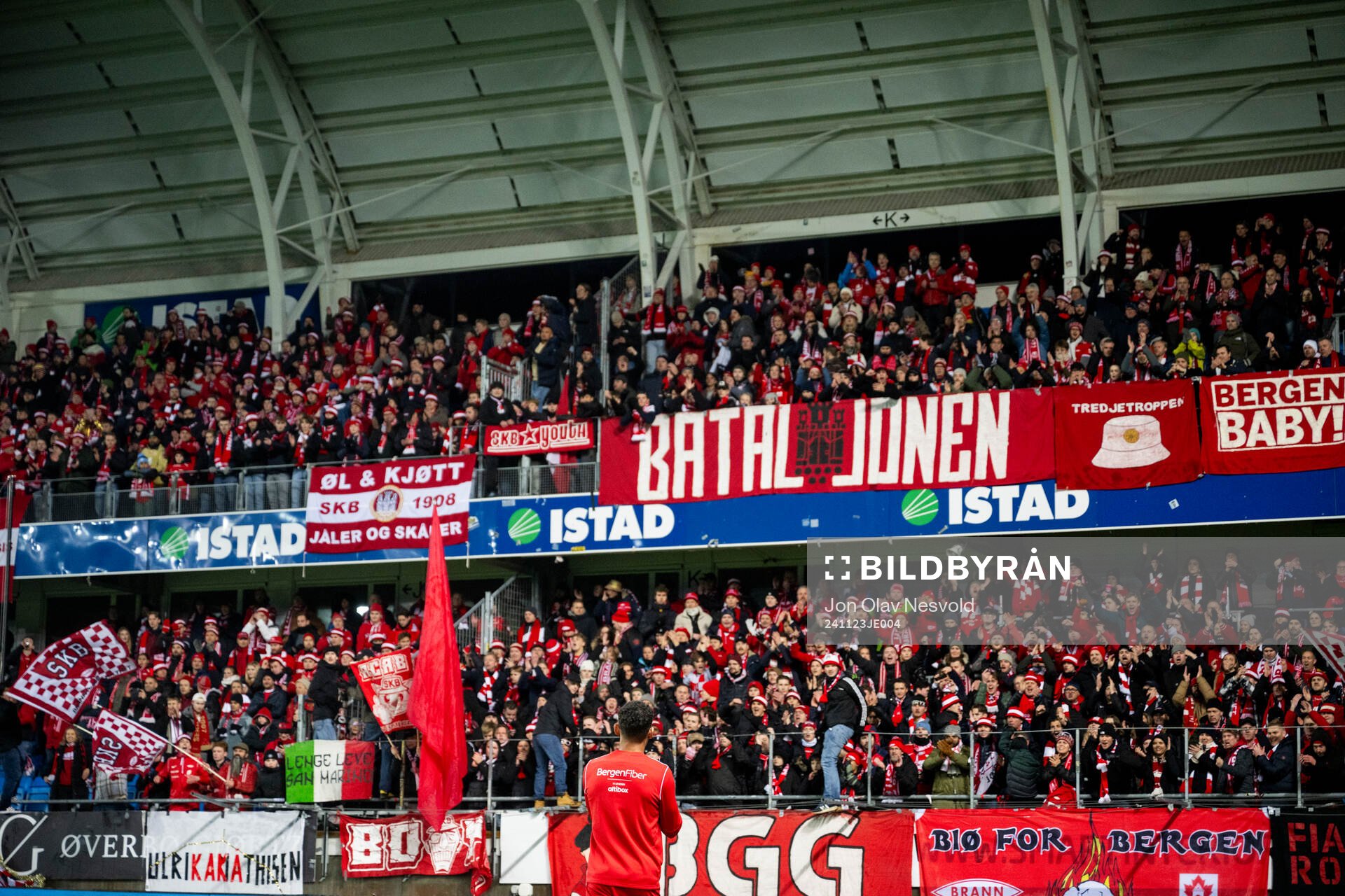 Japhet Sery Larsen of Brann and spectators