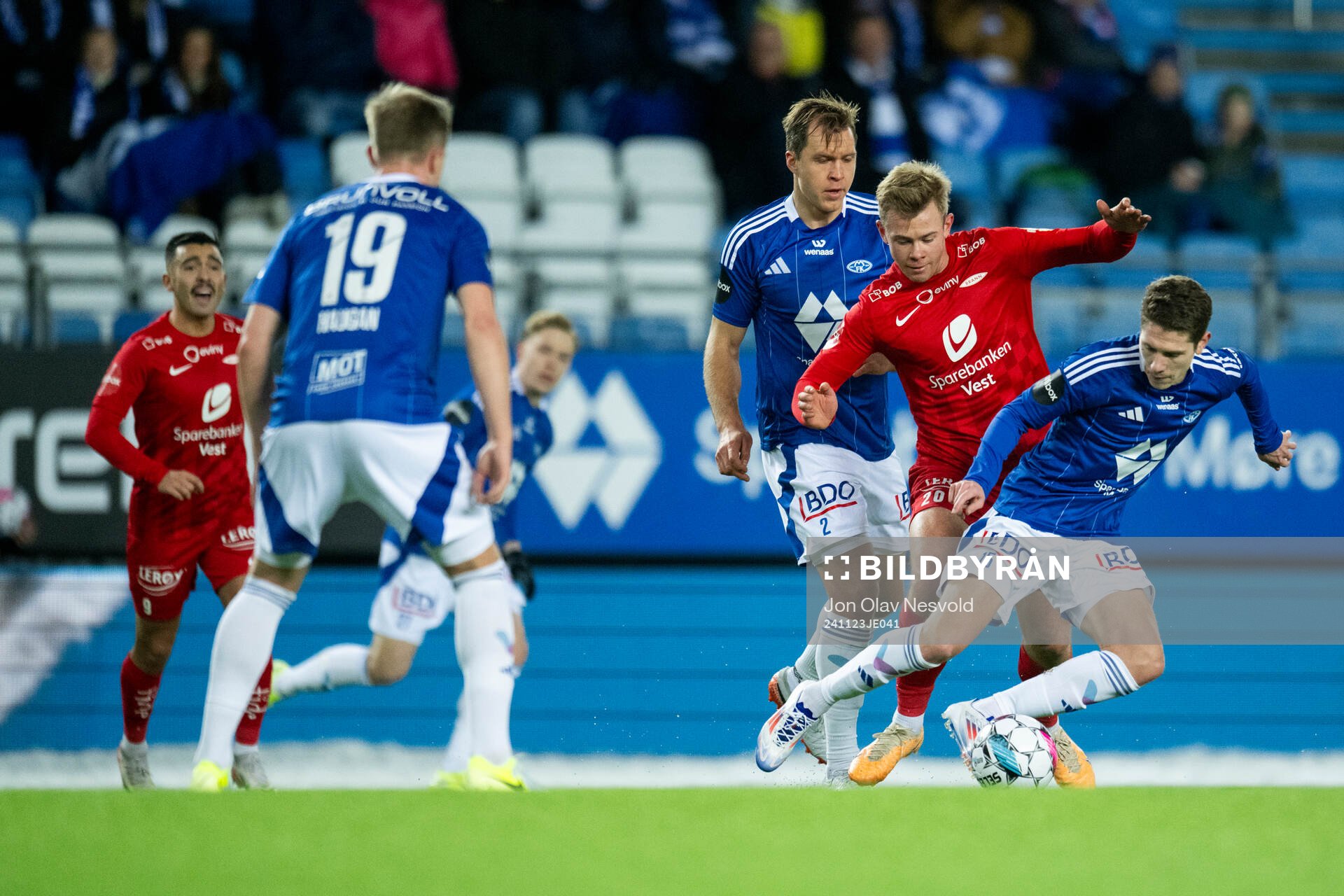 Aune Selland Heggebø of Brann and Markus Andre Kaasa of