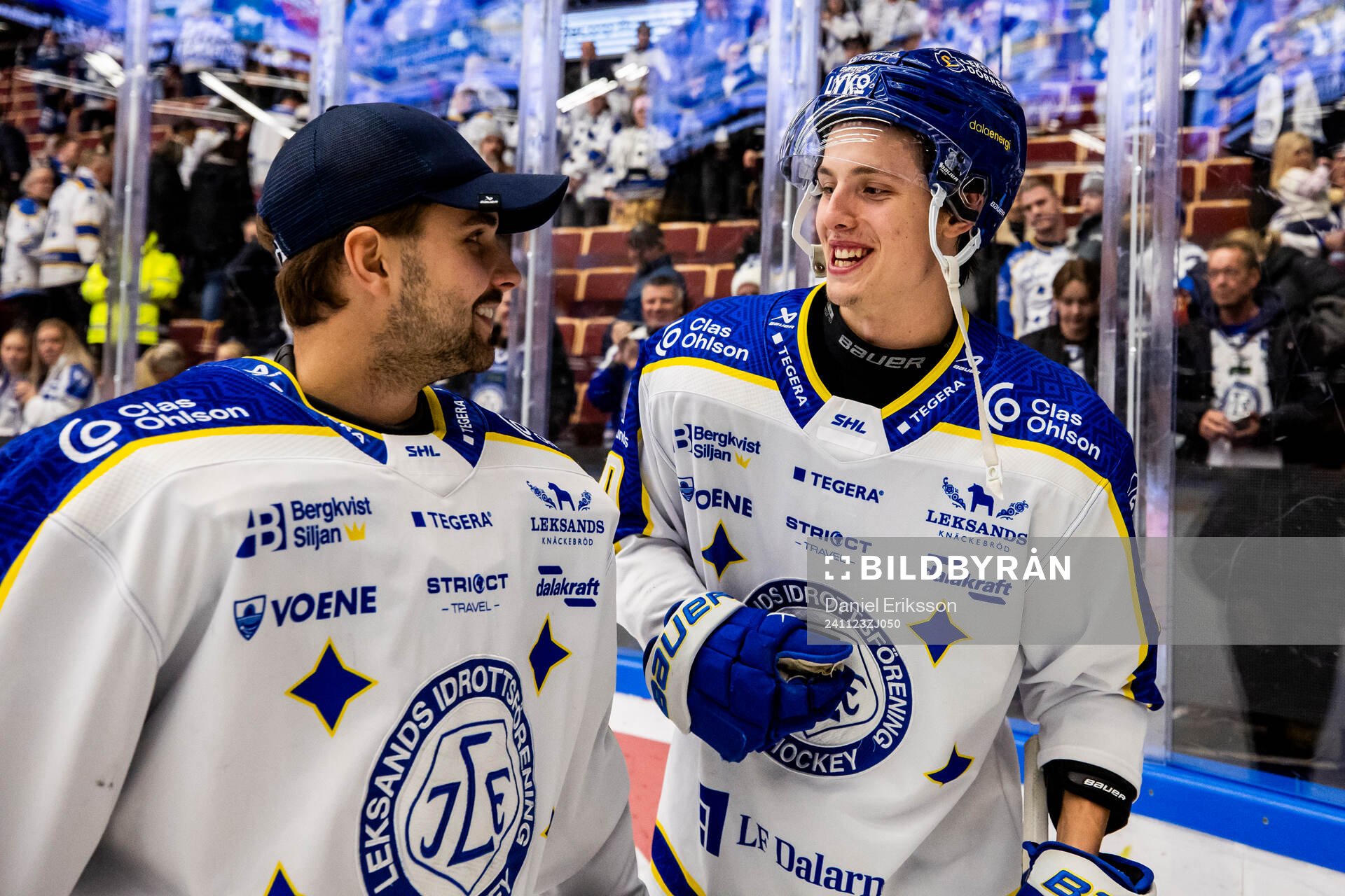 Leksands målvakt Jakob Hellsten och Anton Johansson jublar