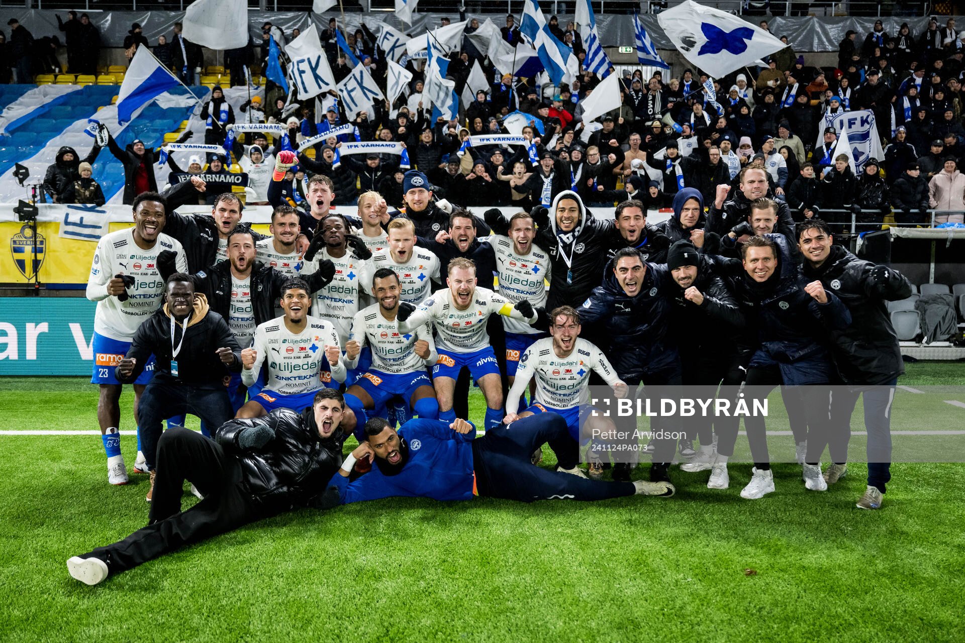 Värnamos spelare jublar