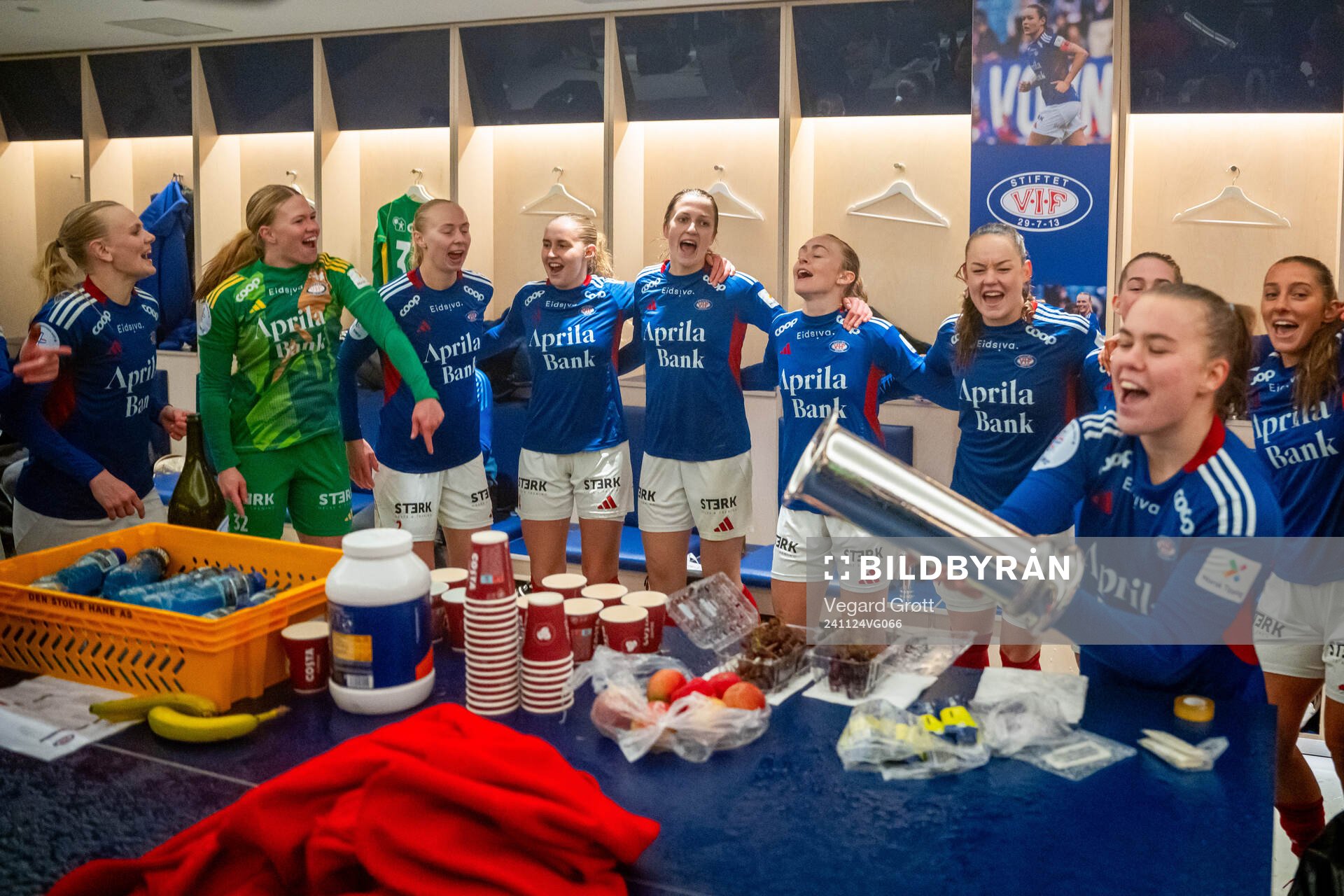 Emma Stølen Godø, Janni Bøgild Thomsen and players of