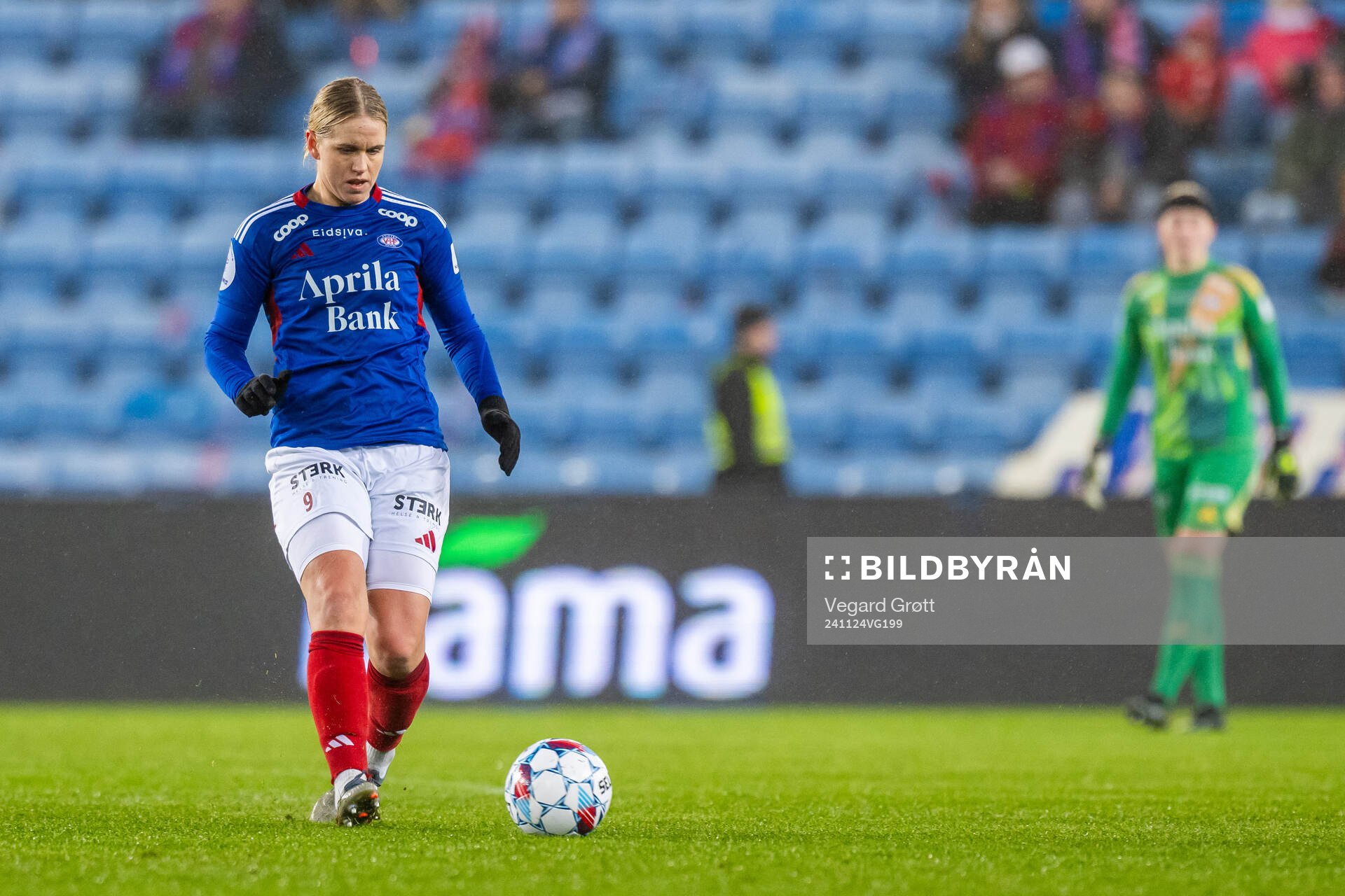 Elise Hove Thorsnes of Vålerenga