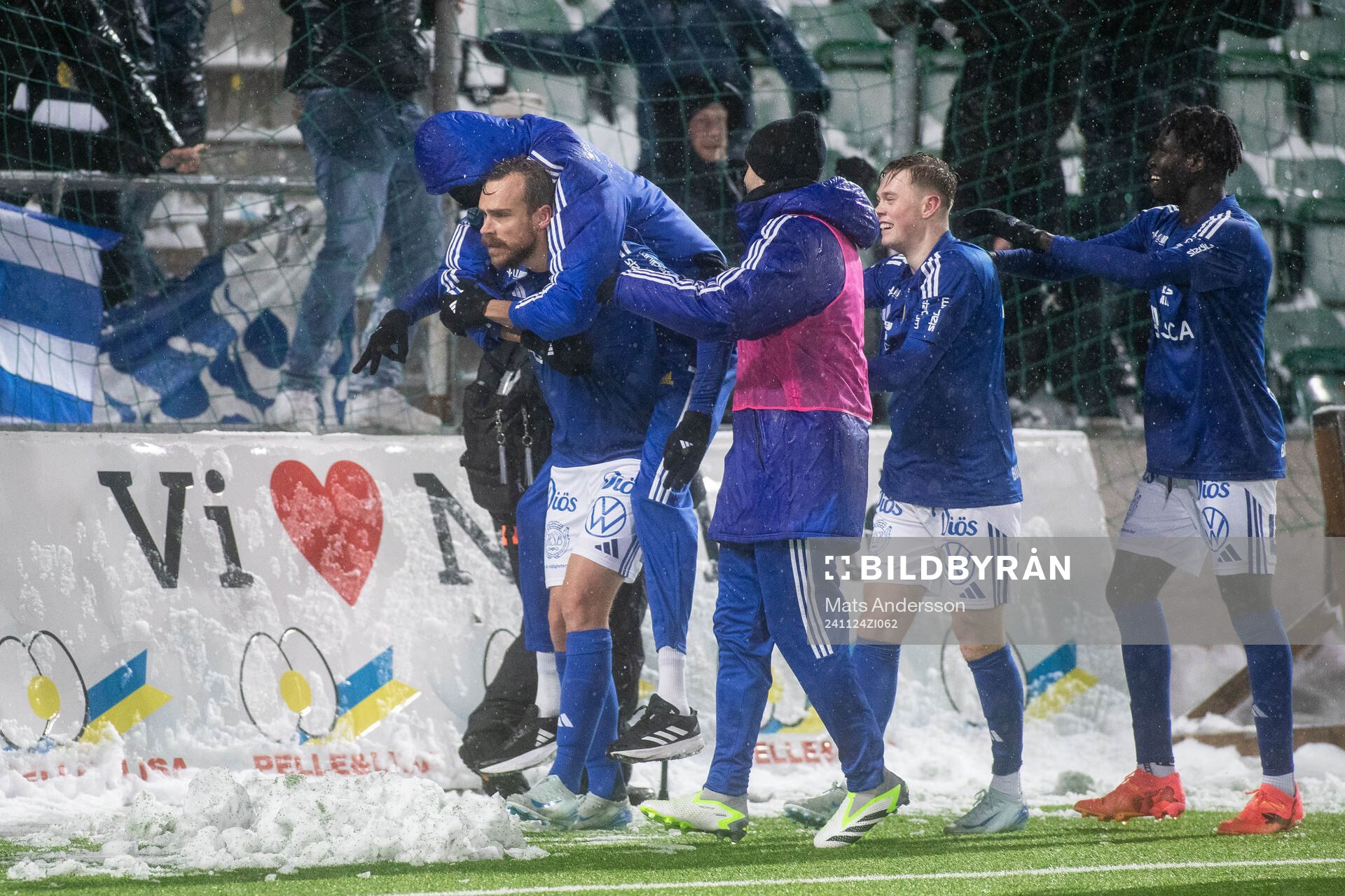 GIF Sundsvalls Pontus Engblom jublar