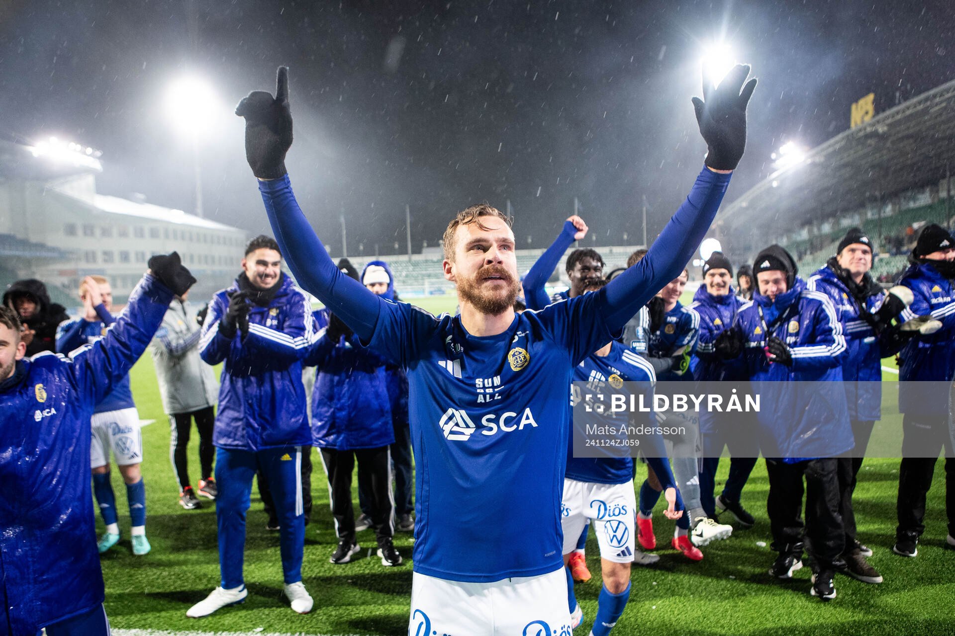 GIF Sundsvalls Pontus Engblom jublar