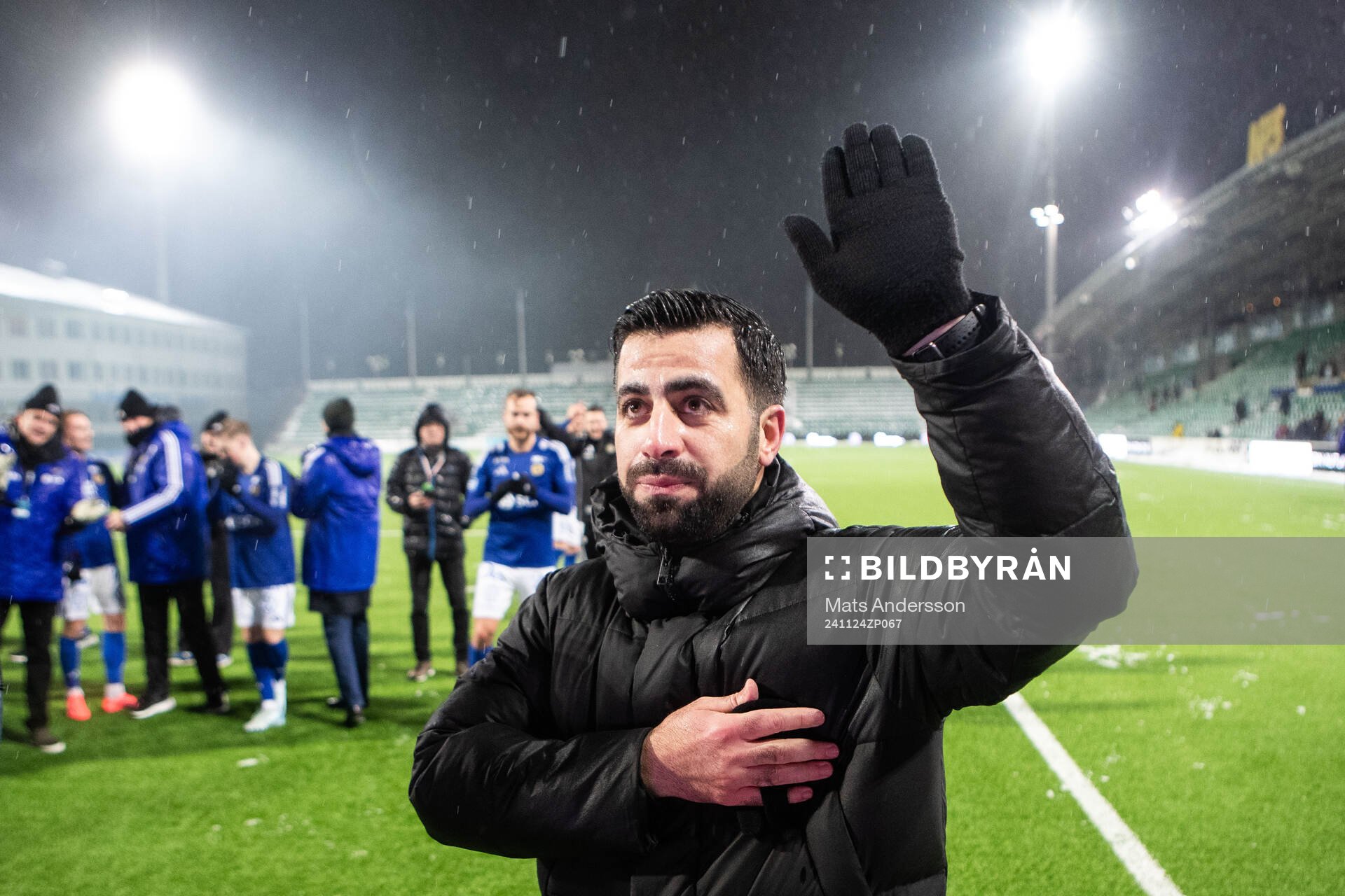 GIF Sundsvalls tränare Erol Ates jublar