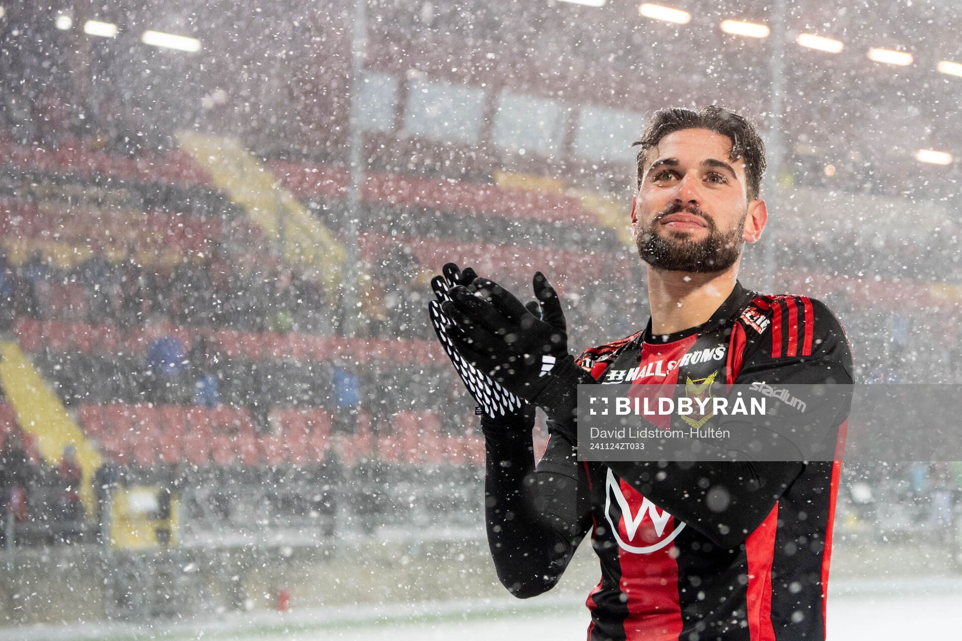 Östersunds Ahmed Bonnah jublar