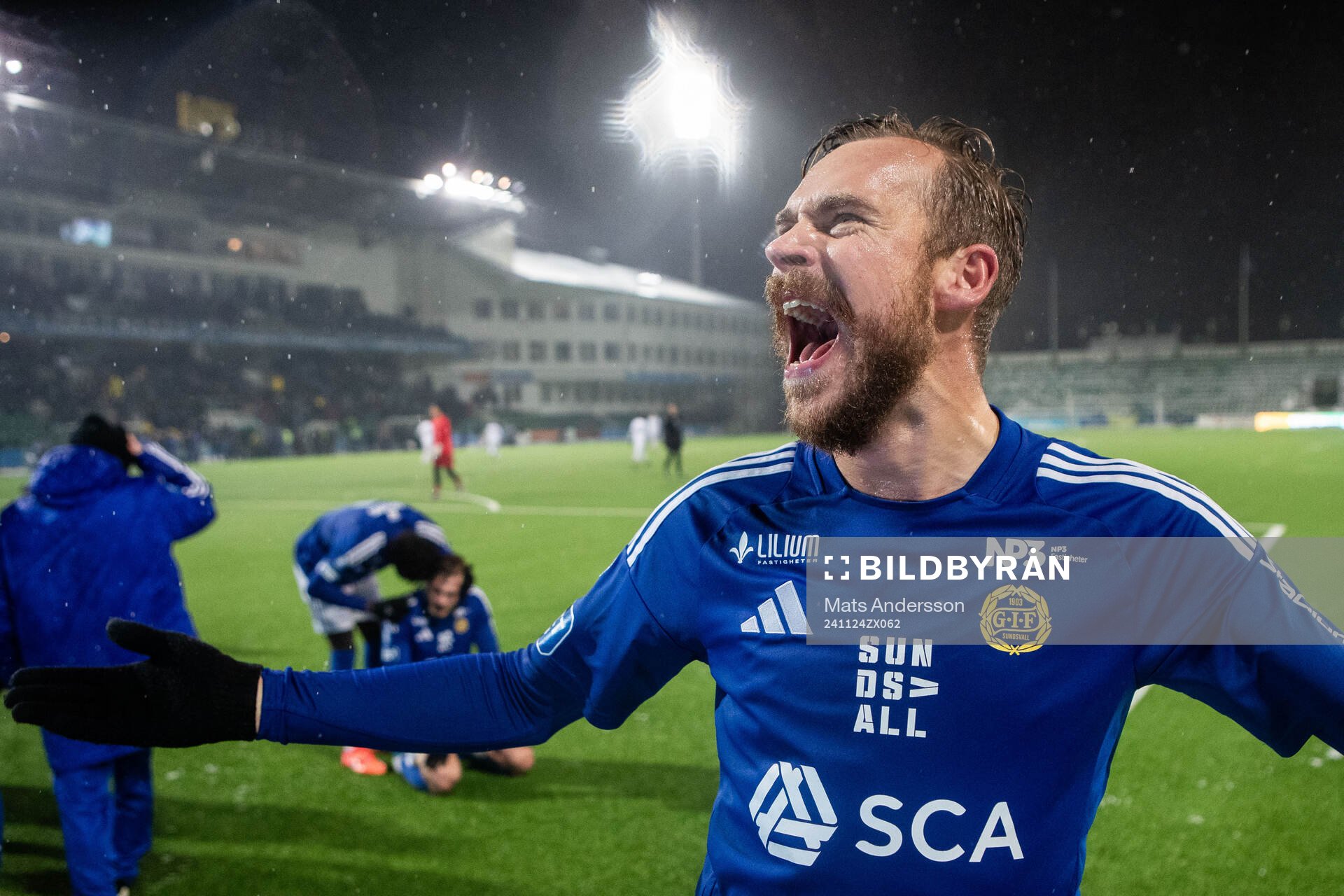 GIF Sundsvalls Pontus Engblom jublar
