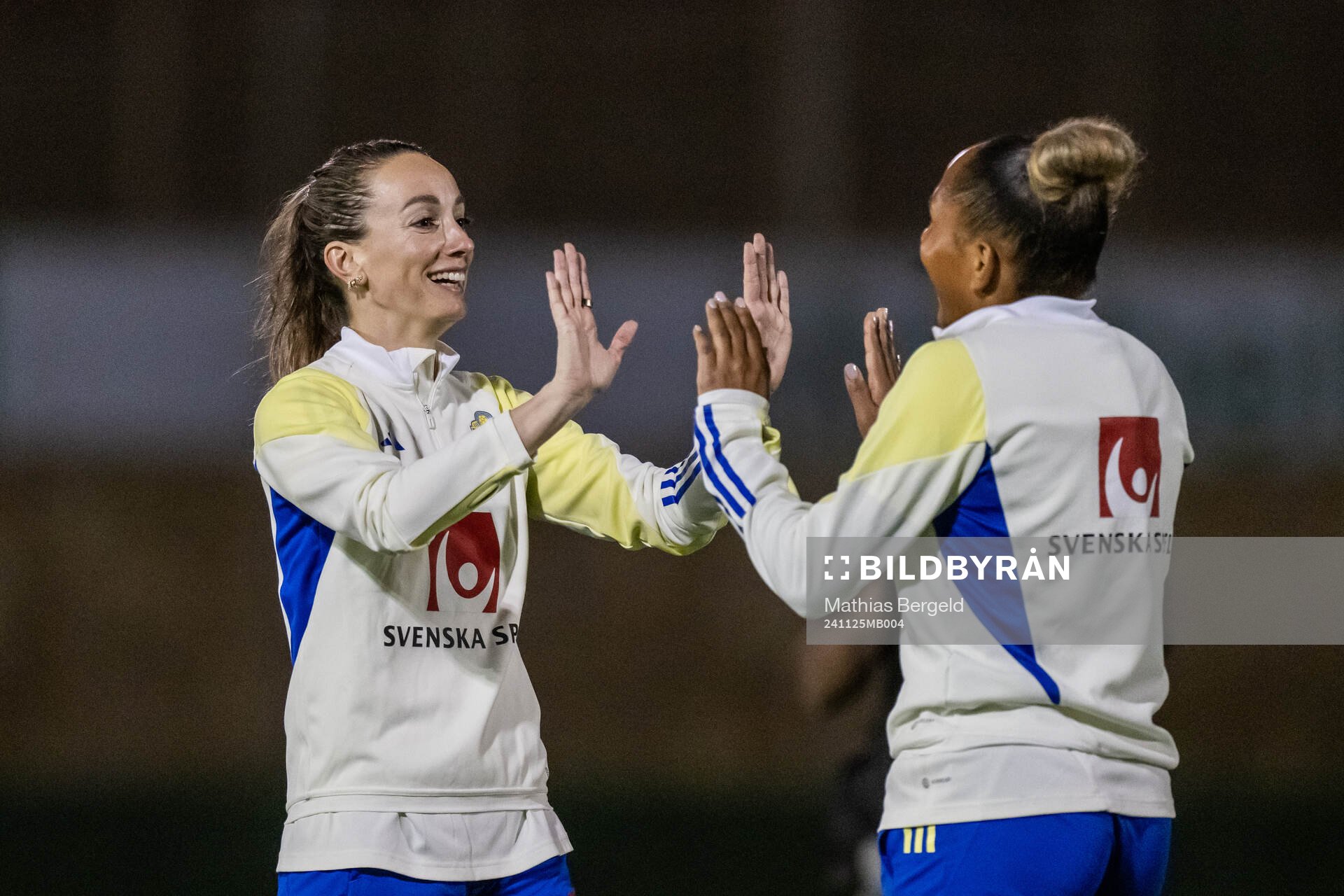 Kosovare Asllani and Madelen Janogy of the Swedish women's