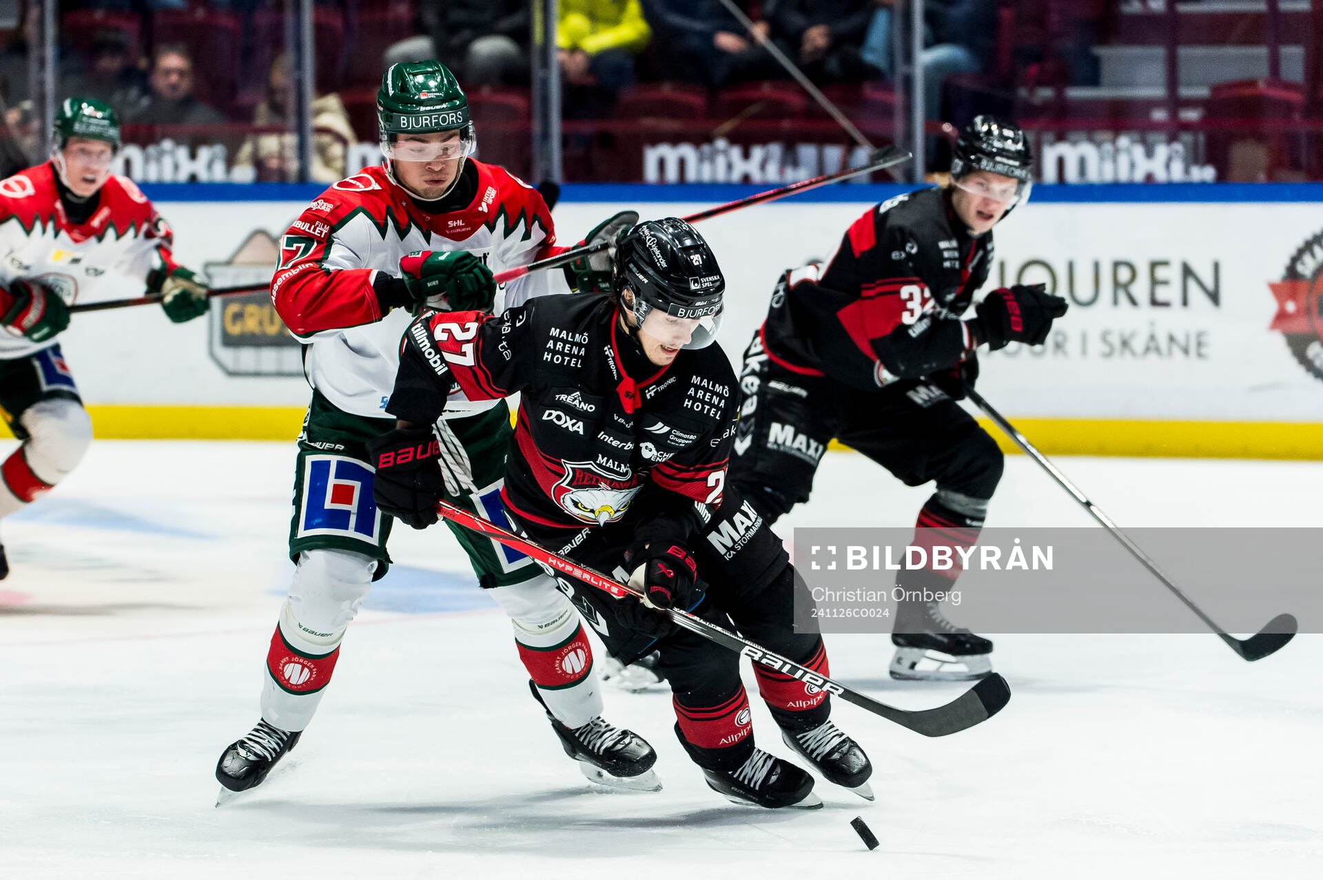 Malmö Redhawks Henrik Haapala och Frölundas Isac Born