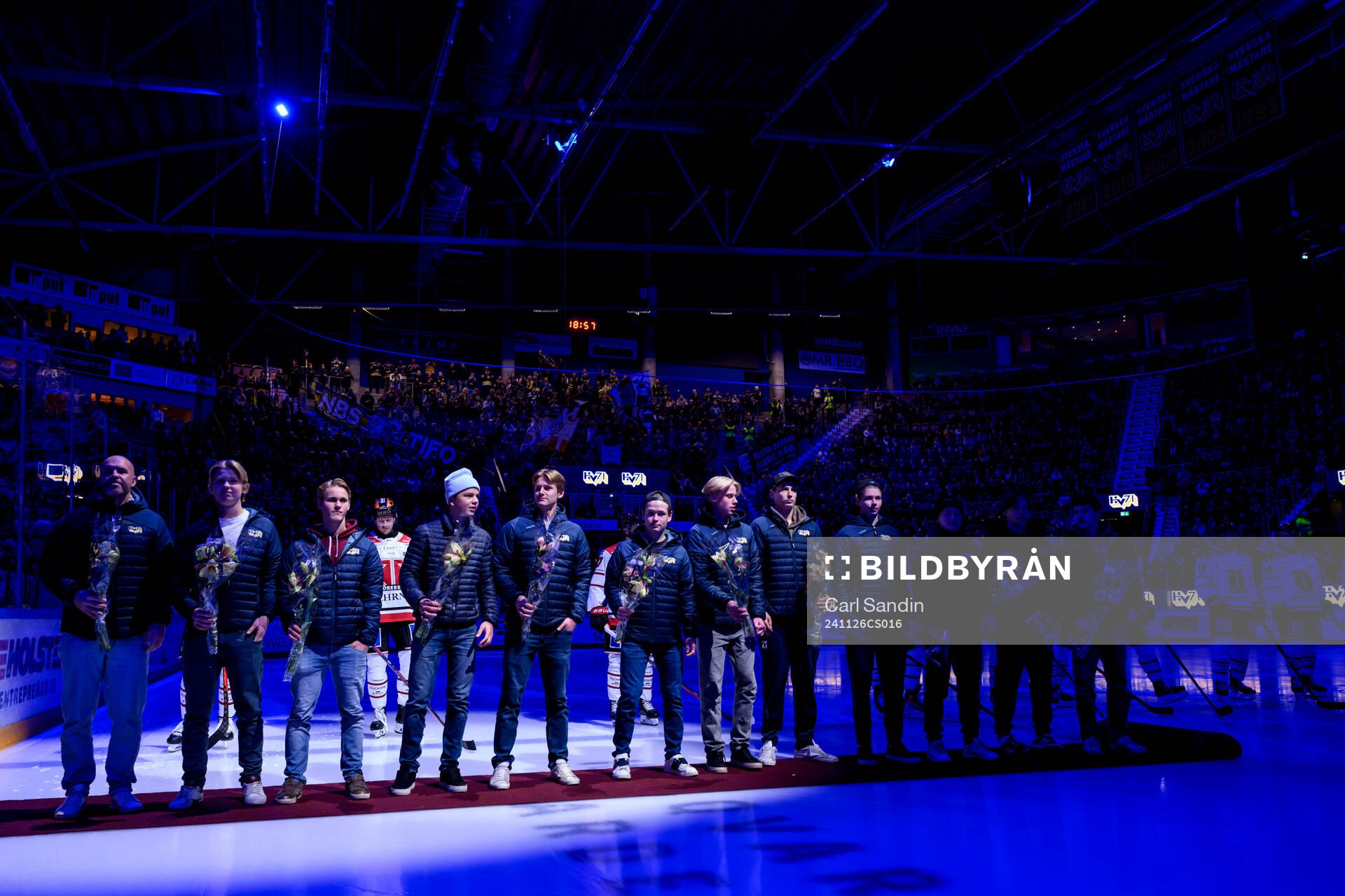 HV71s spelare som vann TV-pucken, hyllas