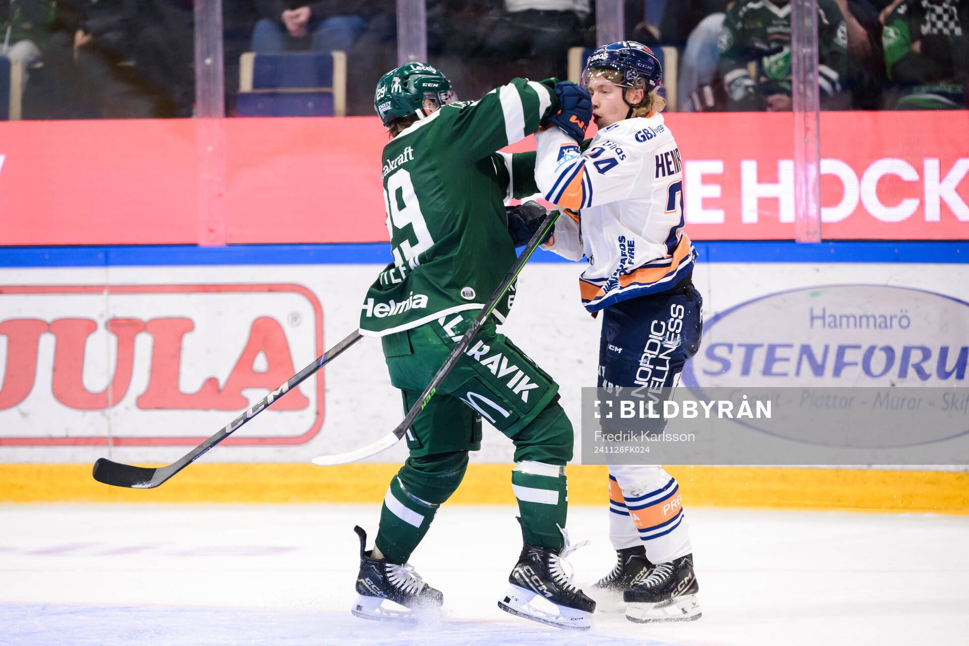Färjestads Oskar Steen och Växjös Karl Henriksson